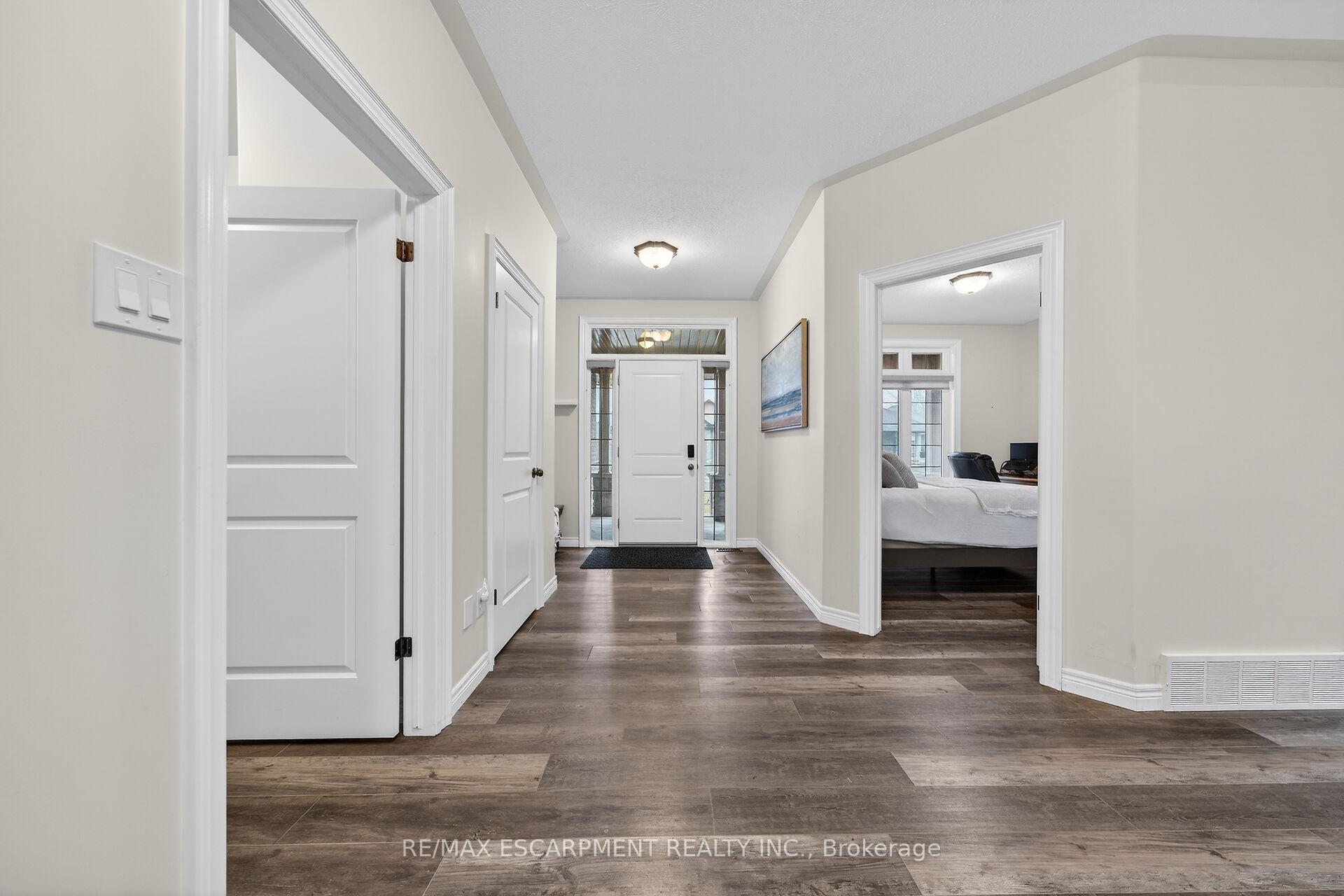 Photo 16 of 31 Sycamore Drive, Norfolk, Port Dover — HOMEH