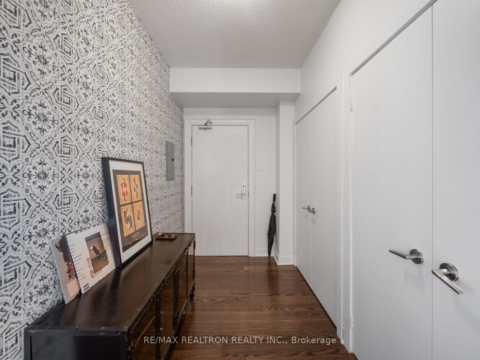 Photo 5 of 438 King Street, Toronto, Waterfront Communities — HOMEH