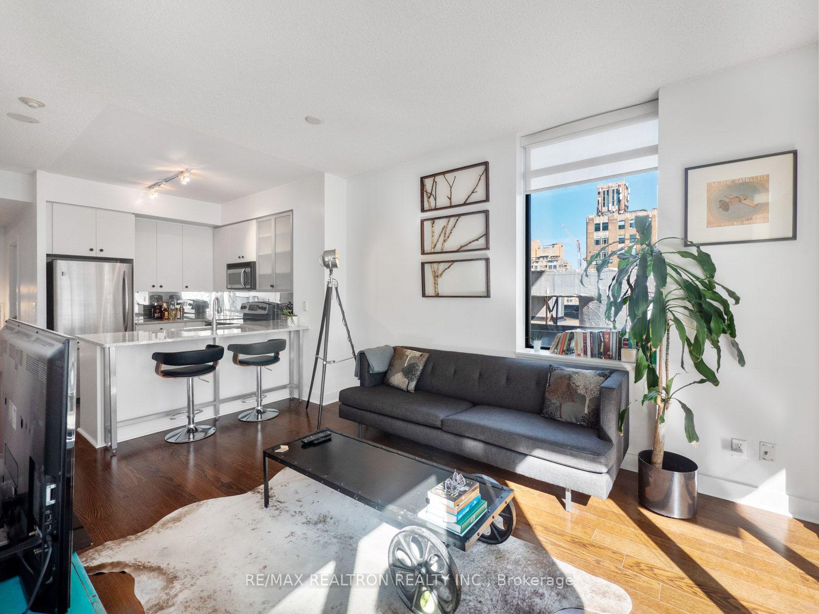 Photo 14 of 438 King Street, Toronto, Waterfront Communities — HOMEH