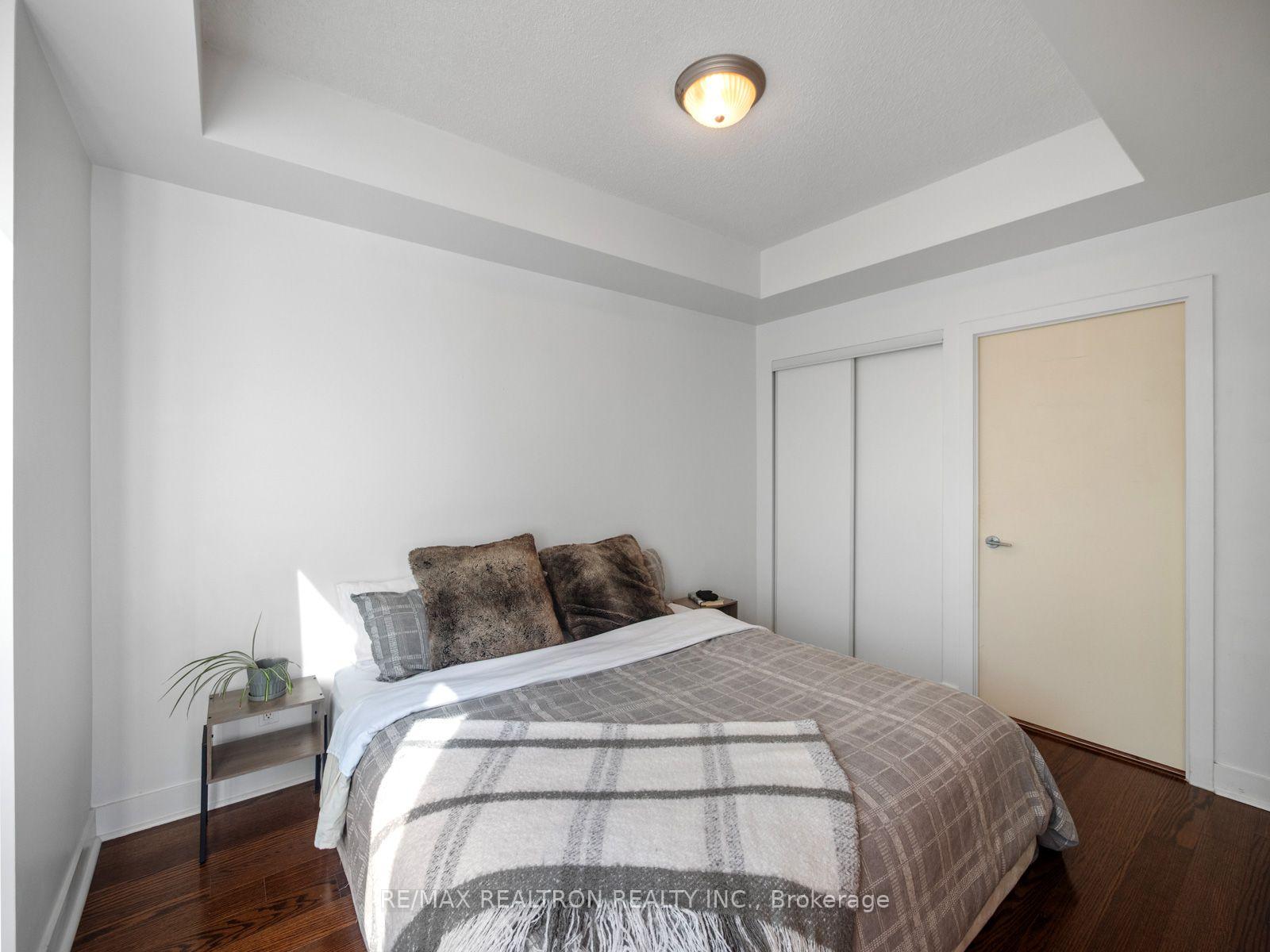Photo 17 of 438 King Street, Toronto, Waterfront Communities — HOMEH