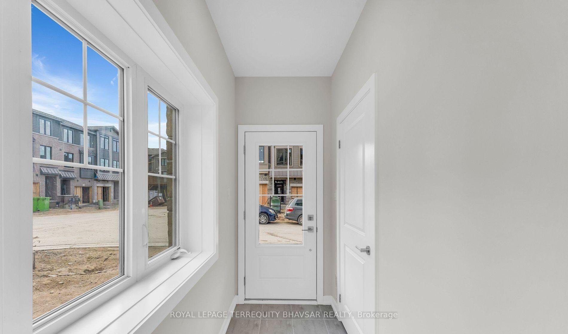 Photo 4 of Unit 130, 10 Birmingham Drive, Cambridge, Sheldon-Conestoga — HOMEH