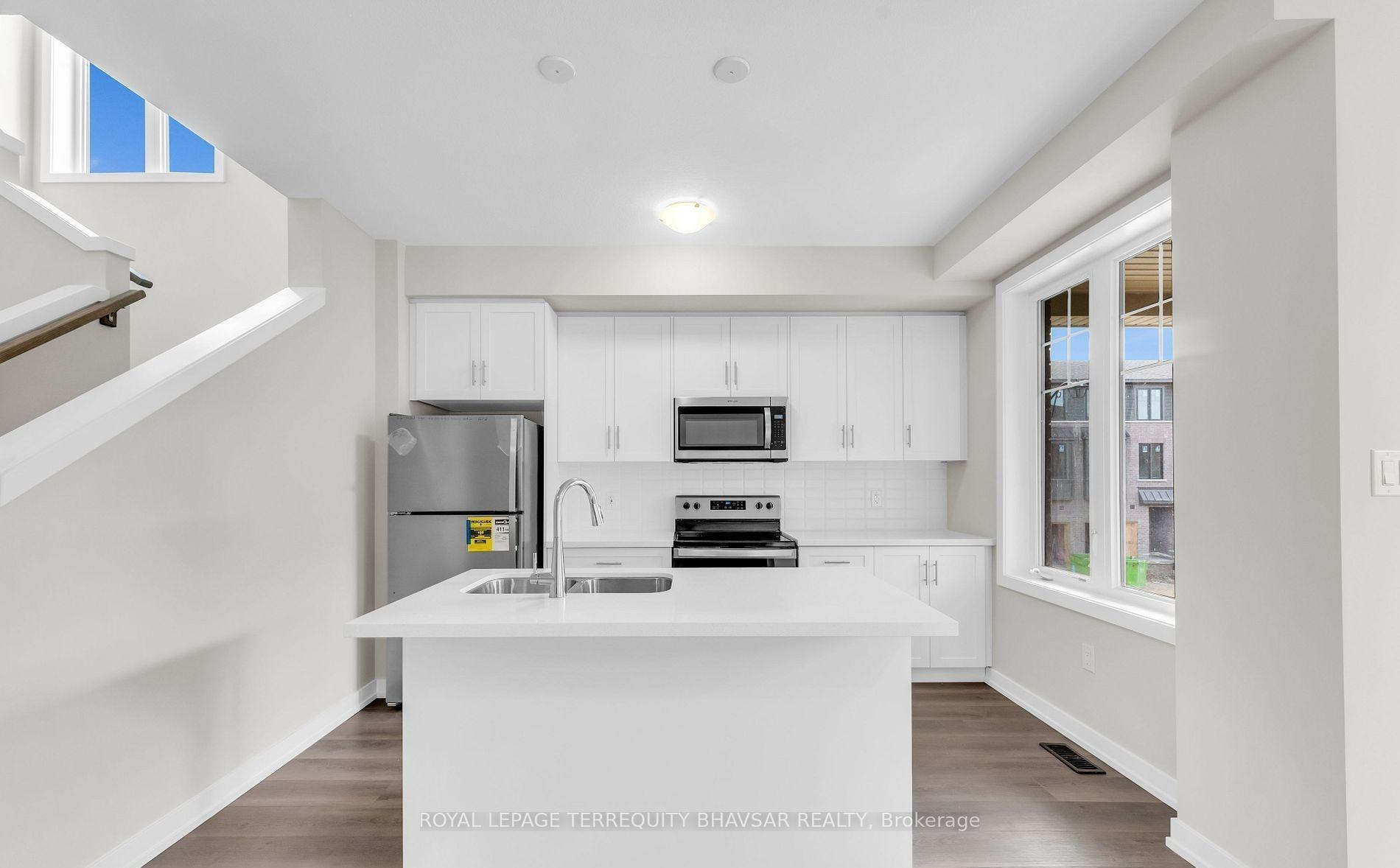 Photo 12 of Unit 130, 10 Birmingham Drive, Cambridge, Sheldon-Conestoga — HOMEH