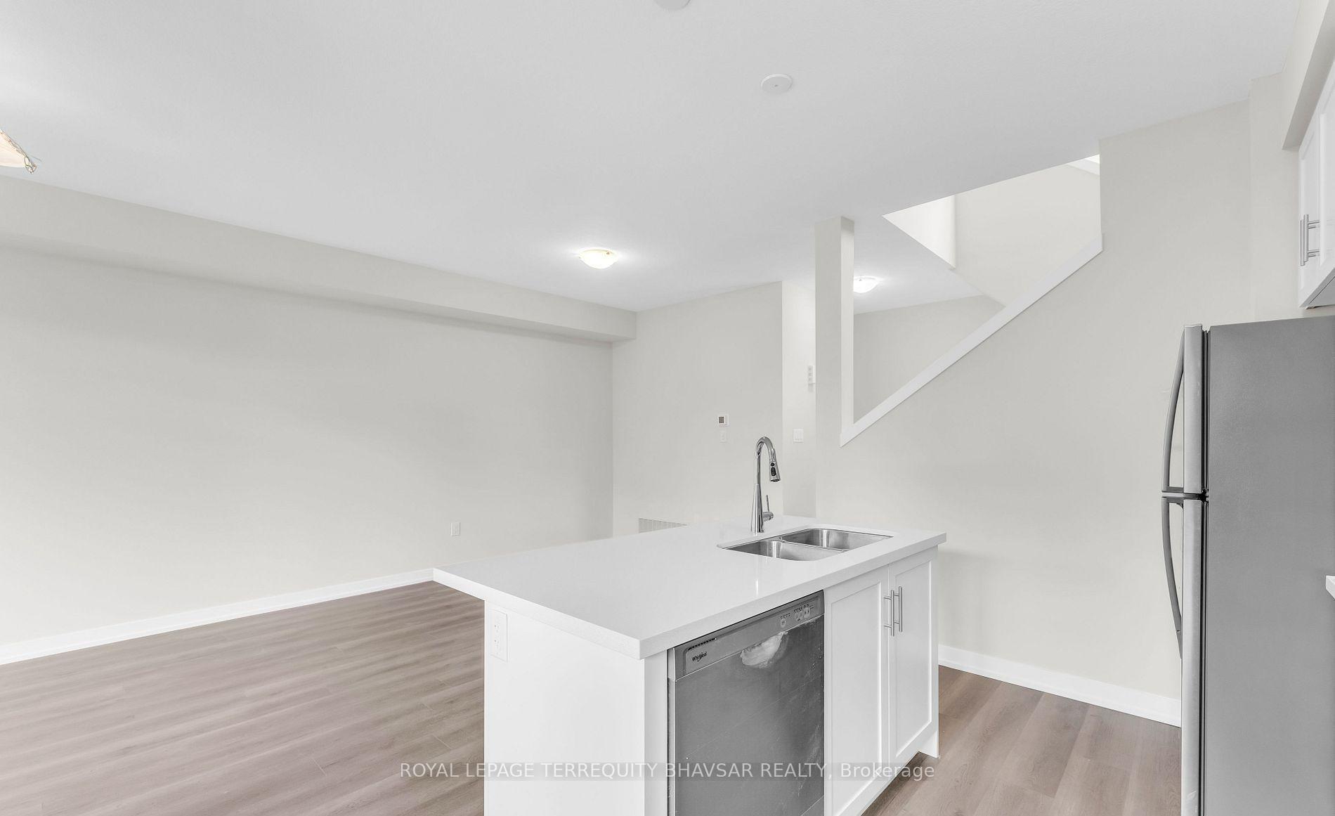 Photo 14 of Unit 130, 10 Birmingham Drive, Cambridge, Sheldon-Conestoga — HOMEH