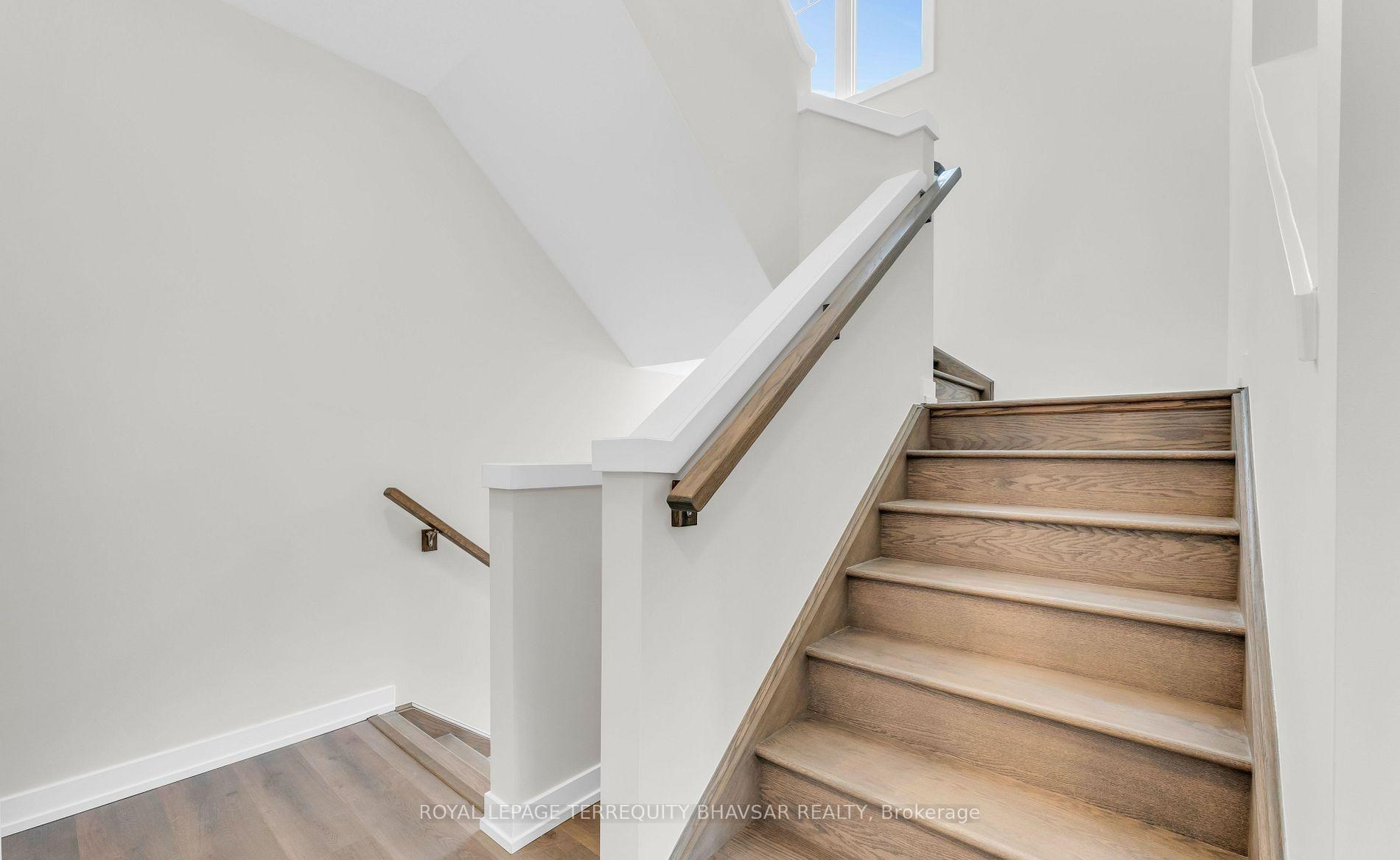 Photo 16 of Unit 130, 10 Birmingham Drive, Cambridge, Sheldon-Conestoga — HOMEH