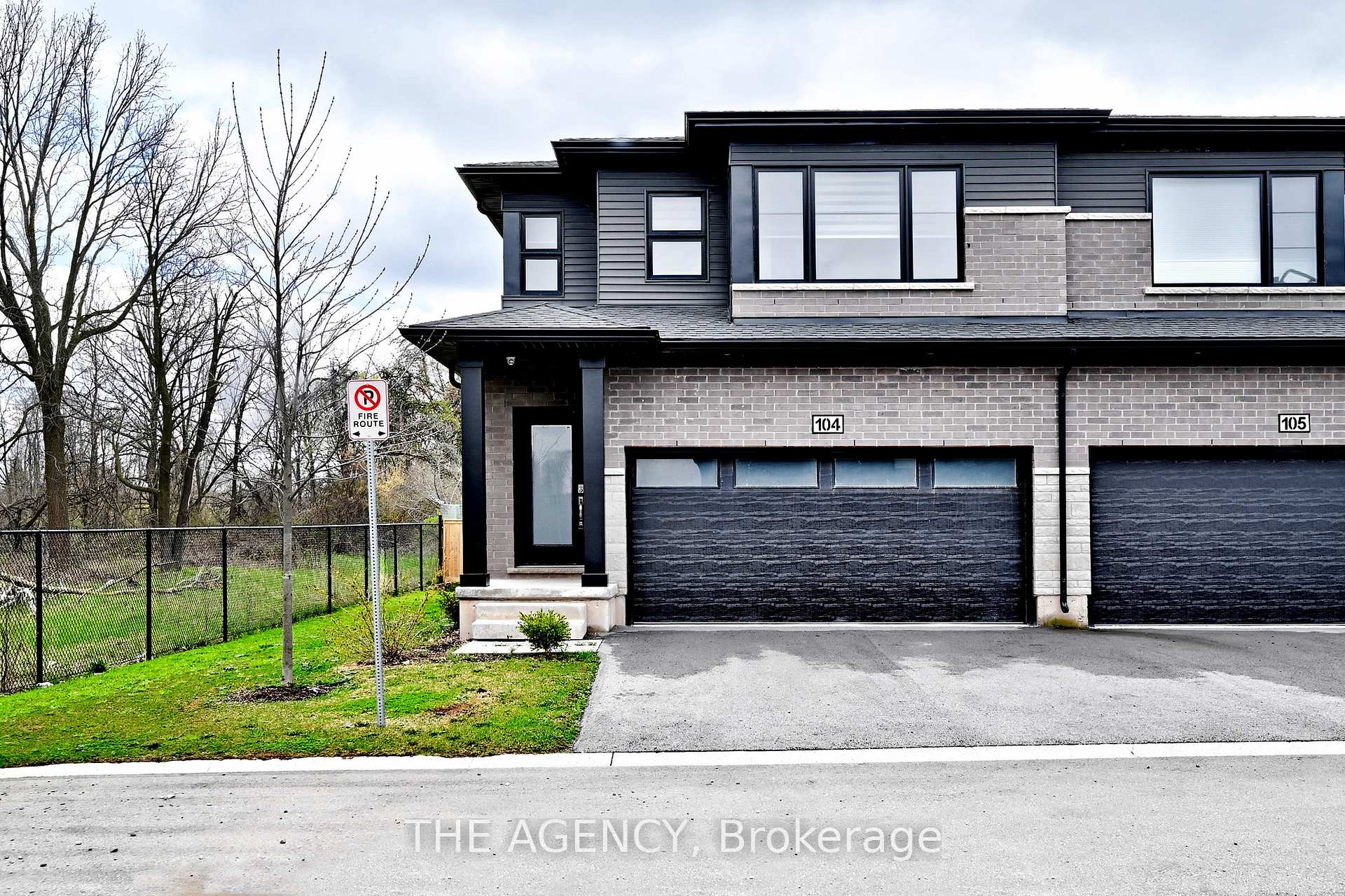 Photo of Unit 104, 4552 Portage Road