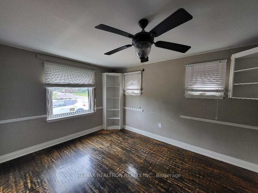 Photo 6 of 256 Dunlop Street W, Barrie, Queen's Park — HOMEH