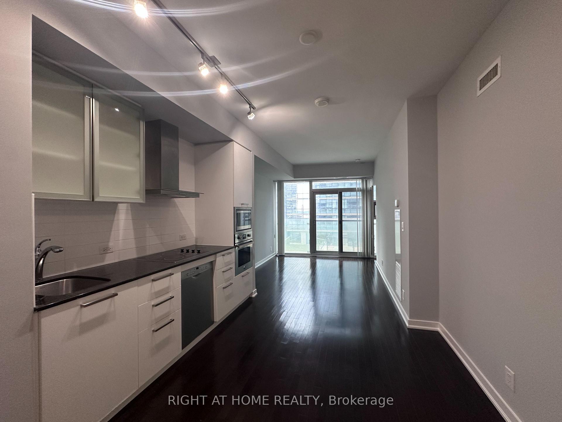 Photo 4 of Unit 509, 12 York Street, Toronto, Waterfront Communities — HOMEH