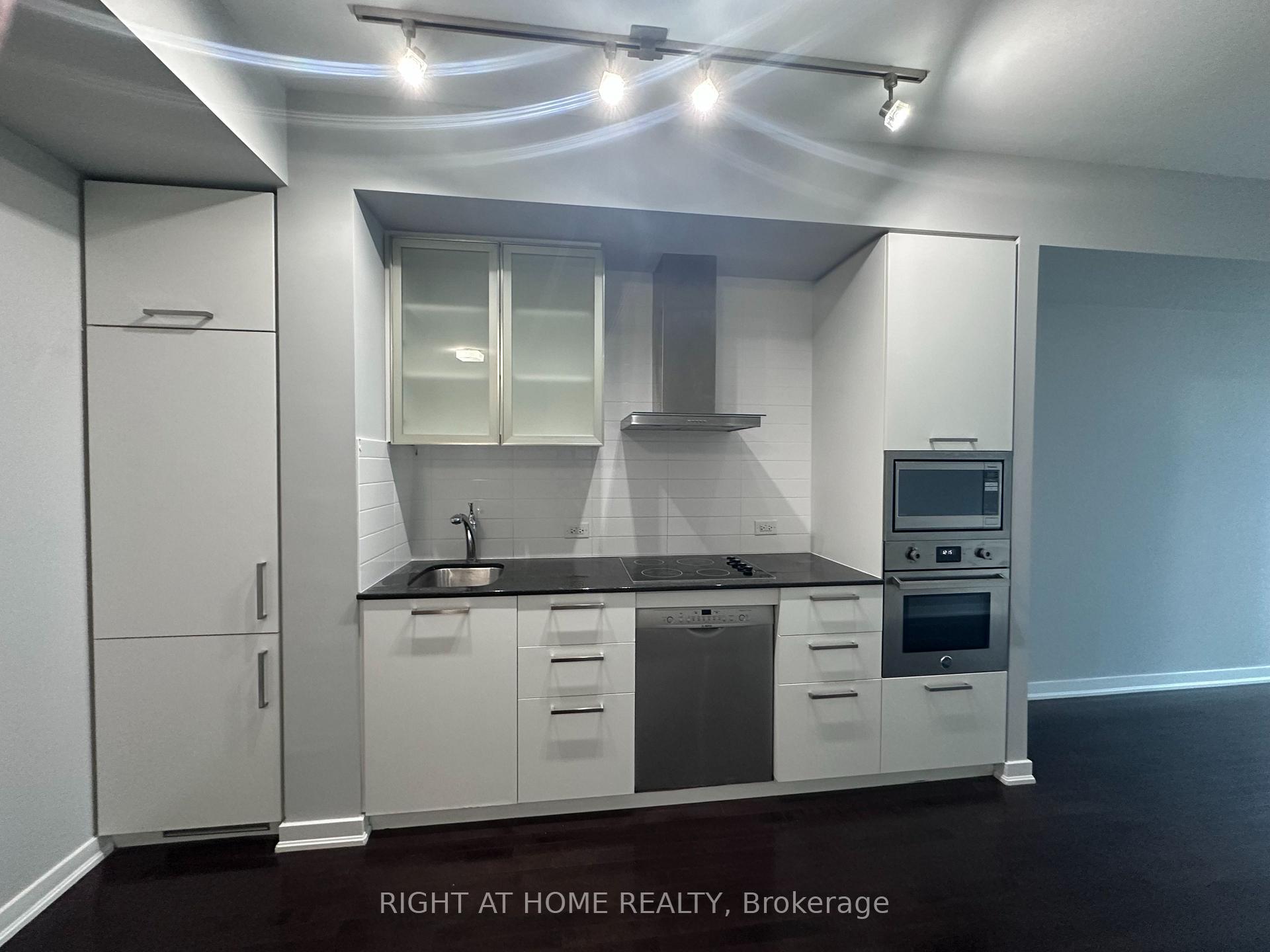 Photo 6 of Unit 509, 12 York Street, Toronto, Waterfront Communities — HOMEH