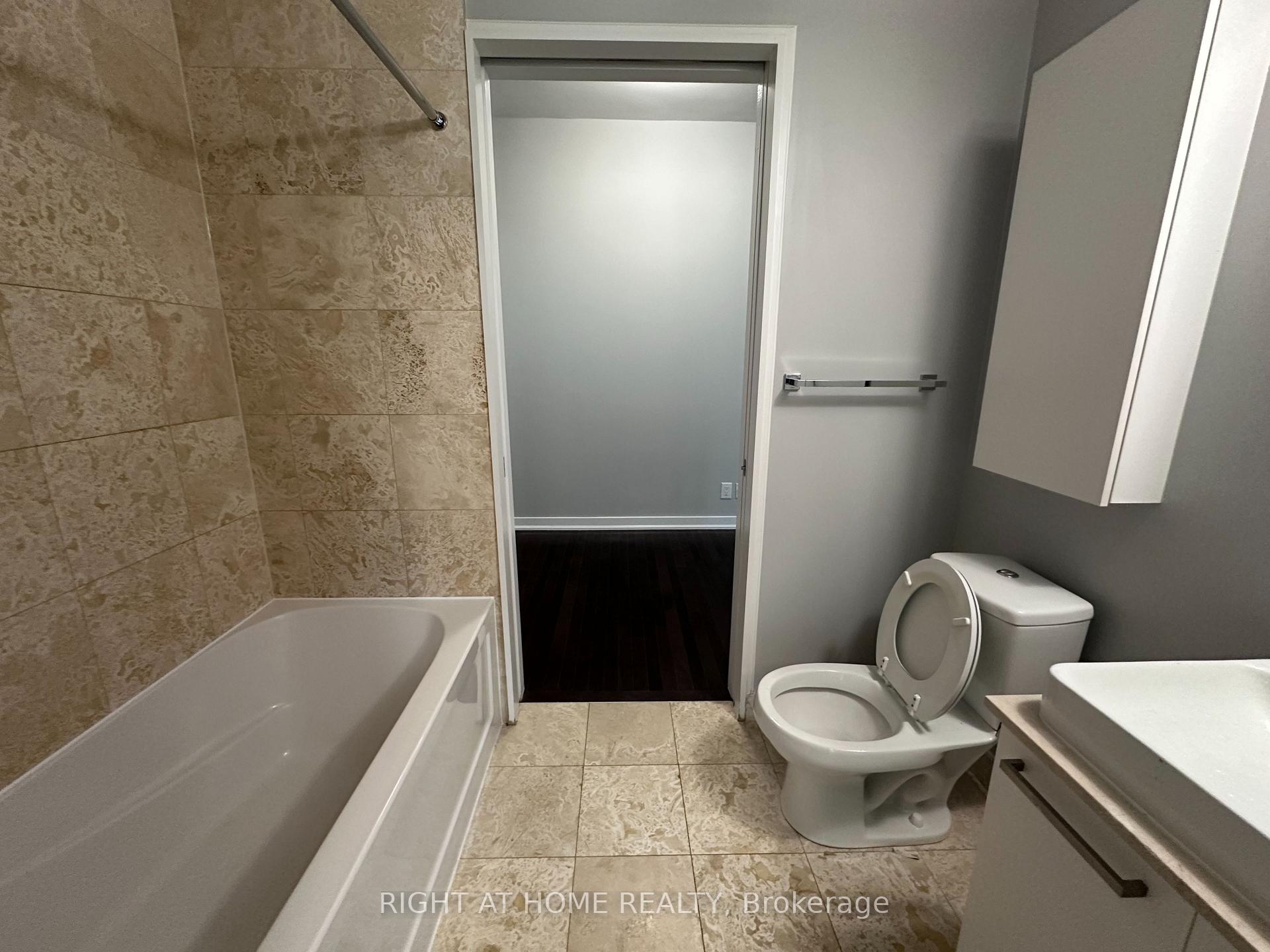 Photo 15 of Unit 509, 12 York Street, Toronto, Waterfront Communities — HOMEH