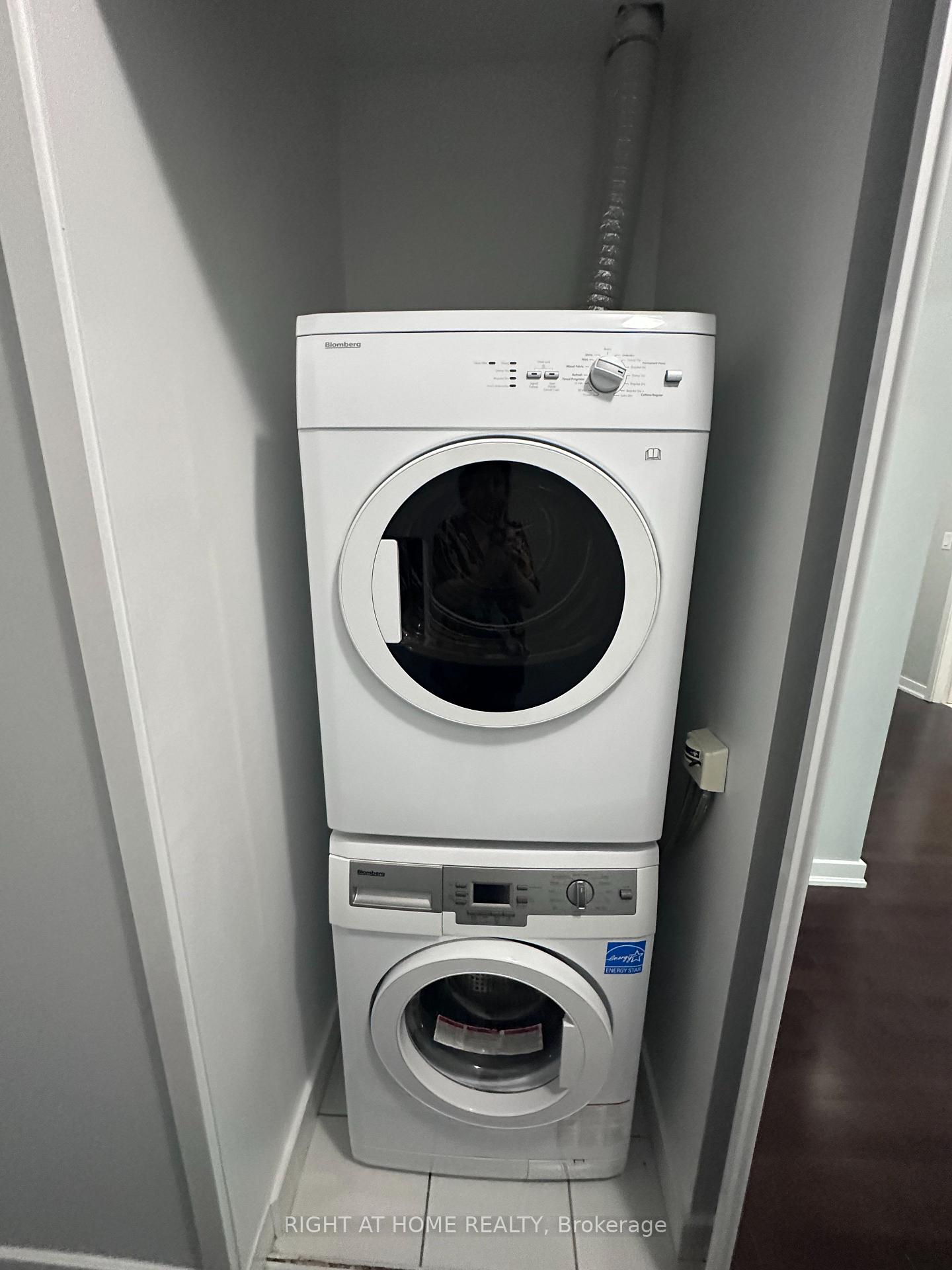 Photo 18 of Unit 509, 12 York Street, Toronto, Waterfront Communities — HOMEH