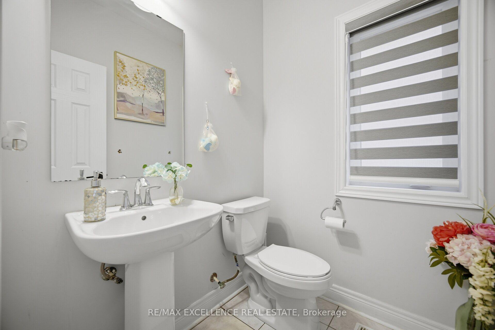 Photo 15 of 32 Branigan Crescent, Halton Hills, Georgetown — HOMEH