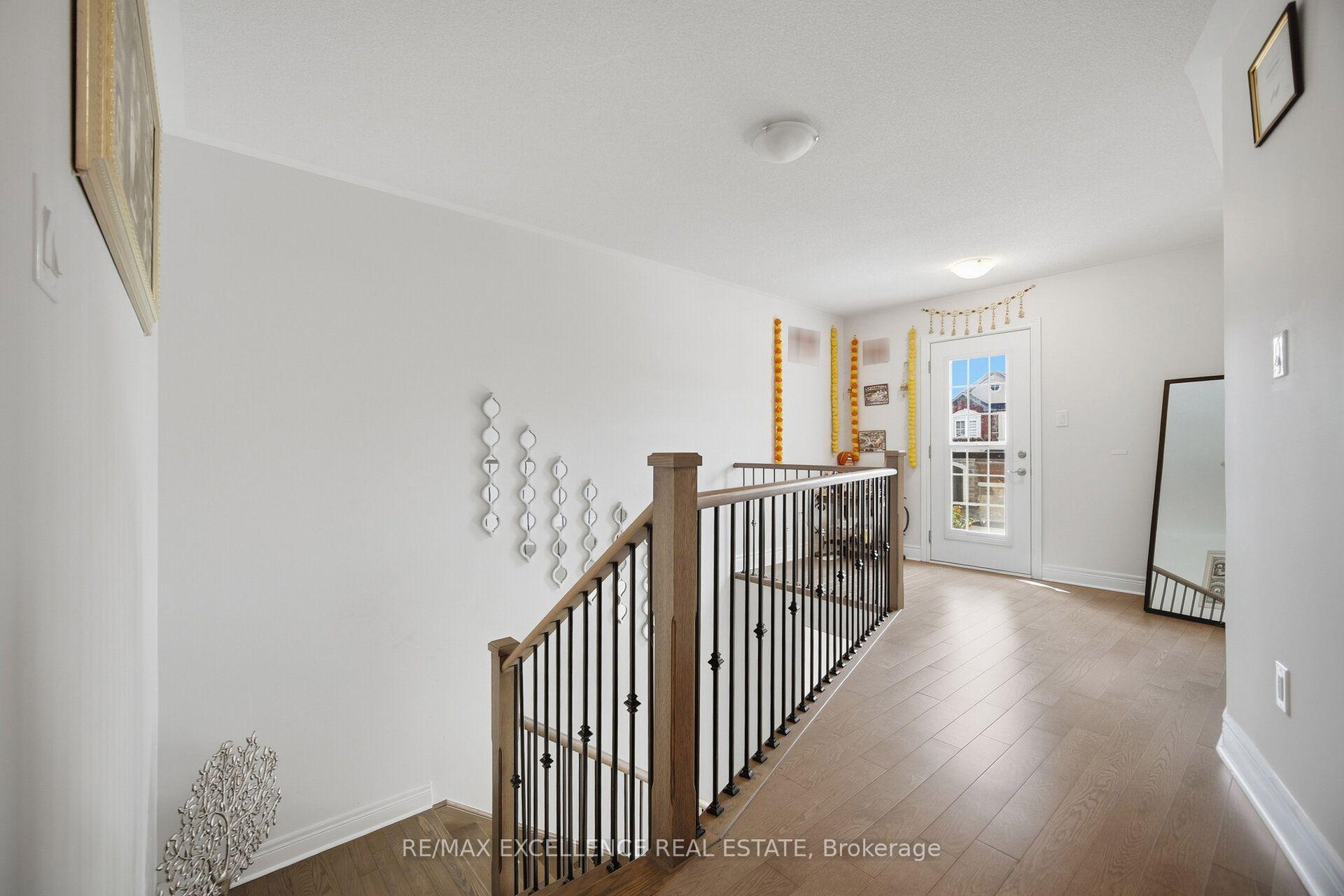 Photo 18 of 32 Branigan Crescent, Halton Hills, Georgetown — HOMEH