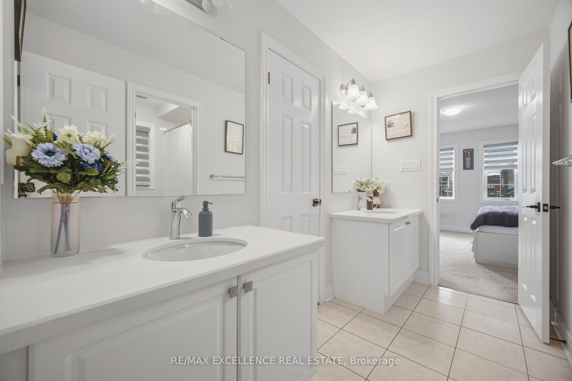 Photo 27 of 32 Branigan Crescent, Halton Hills, Georgetown — HOMEH