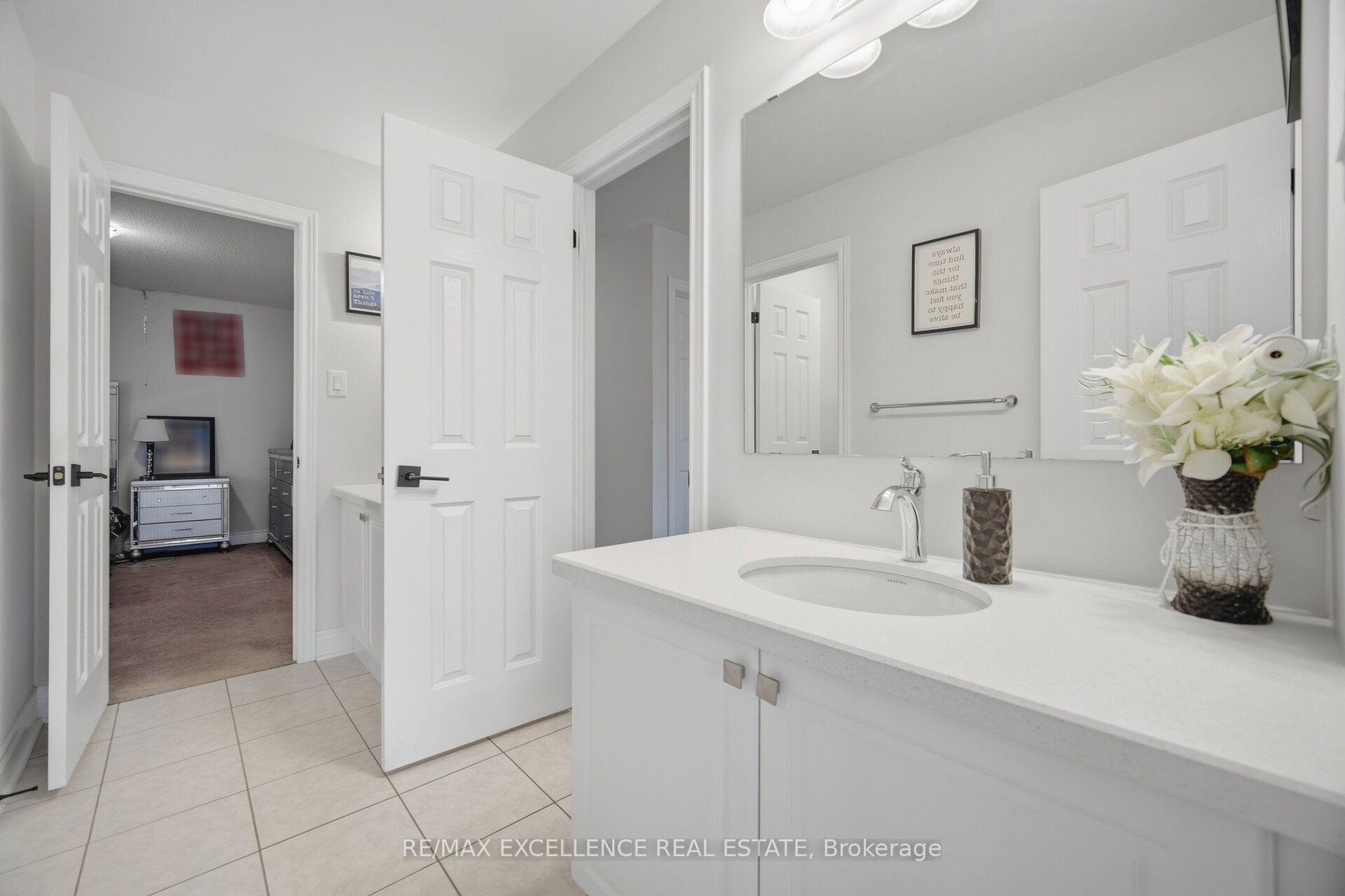 Photo 29 of 32 Branigan Crescent, Halton Hills, Georgetown — HOMEH