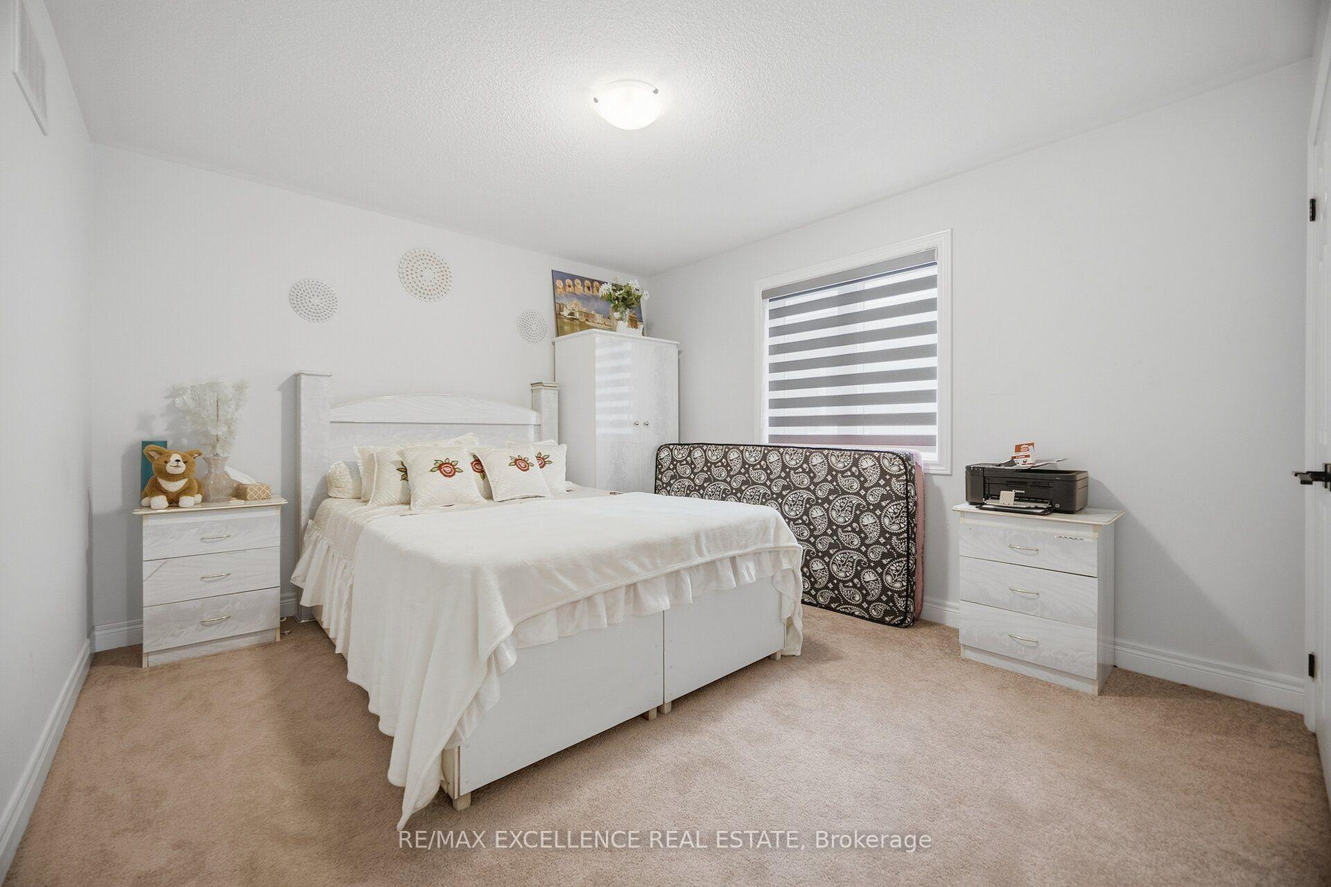 Photo 31 of 32 Branigan Crescent, Halton Hills, Georgetown — HOMEH