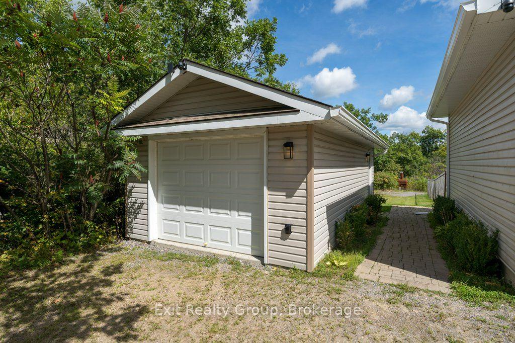 Photo 47 of 10435 Highway 41, Addington Highlands, Addington Highlands — HOMEH