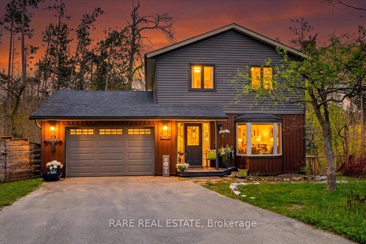 Photo 2 of 7 Pine Spring, Oro-Medonte, Horseshoe Valley — HOMEH