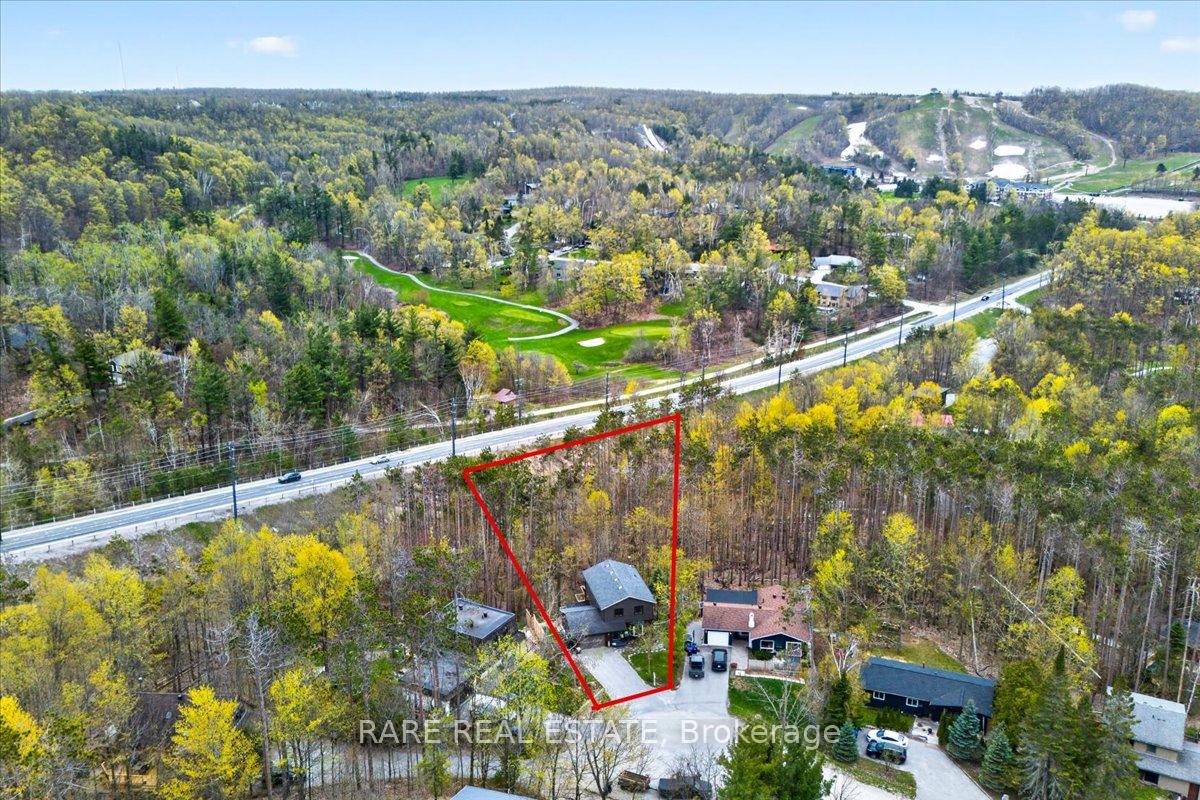 Photo 3 of 7 Pine Spring, Oro-Medonte, Horseshoe Valley — HOMEH