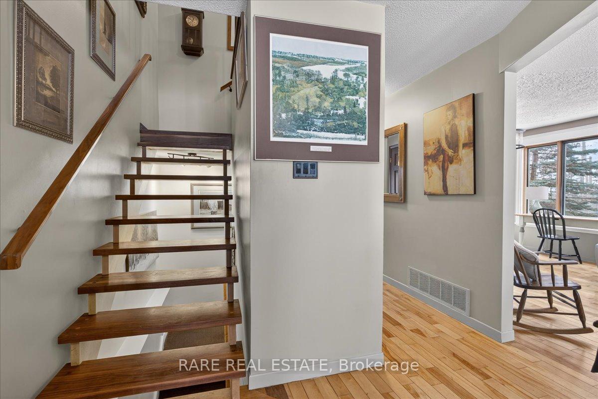 Photo 10 of 7 Pine Spring, Oro-Medonte, Horseshoe Valley — HOMEH
