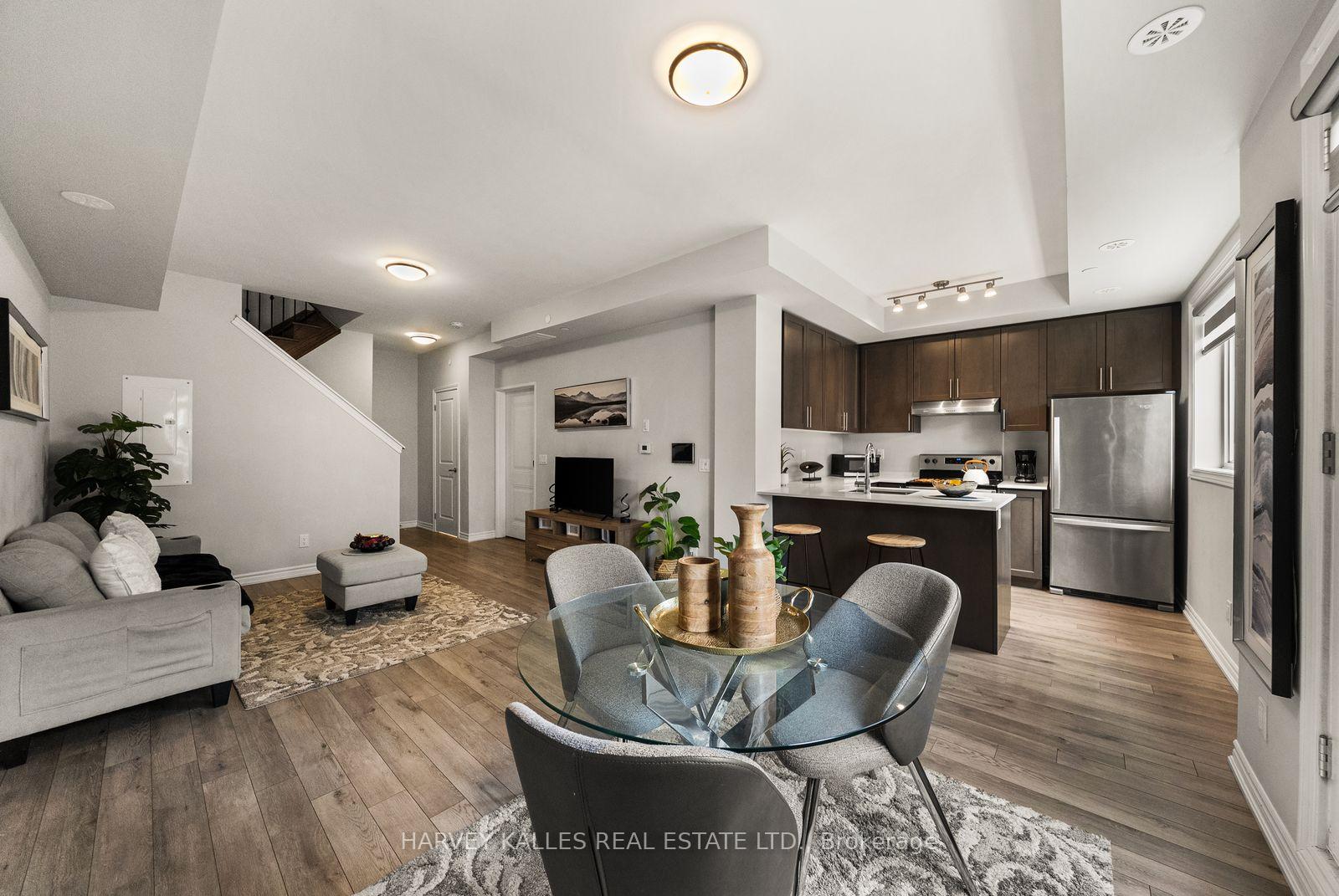 Photo 8 of Unit 324, 349 Wheat Boom Drive, Oakville, Joshua Meadows — HOMEH