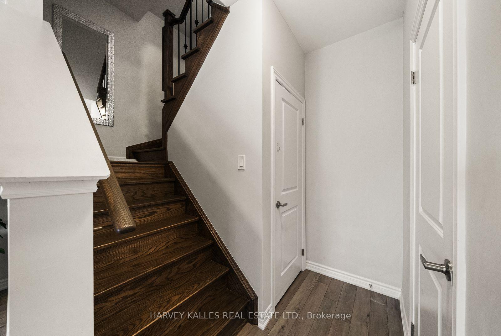 Photo 16 of Unit 324, 349 Wheat Boom Drive, Oakville, Joshua Meadows — HOMEH