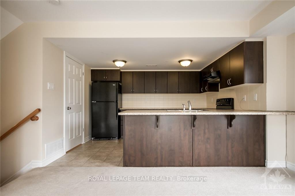 Photo 9 of Unit B, 148 Lindenshade Drive, Ottawa, Barrhaven - Strandherd — HOMEH
