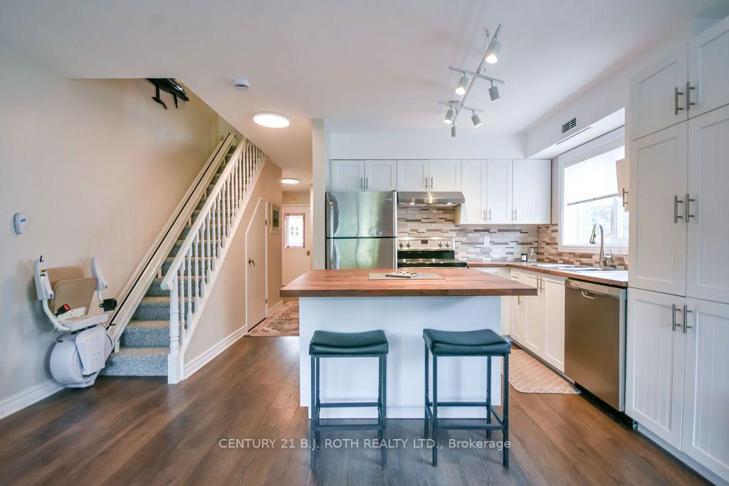 Photo 7 of Unit 15, 41 Laguna Parkway, Ramara, Rural Ramara — HOMEH