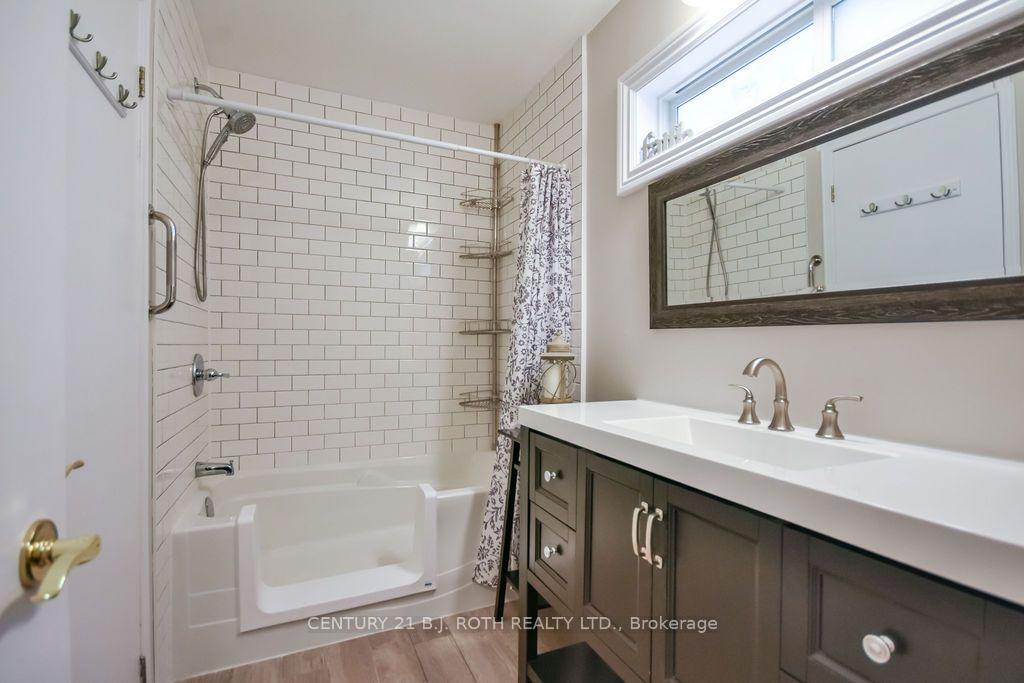 Photo 21 of Unit 15, 41 Laguna Parkway, Ramara, Rural Ramara — HOMEH