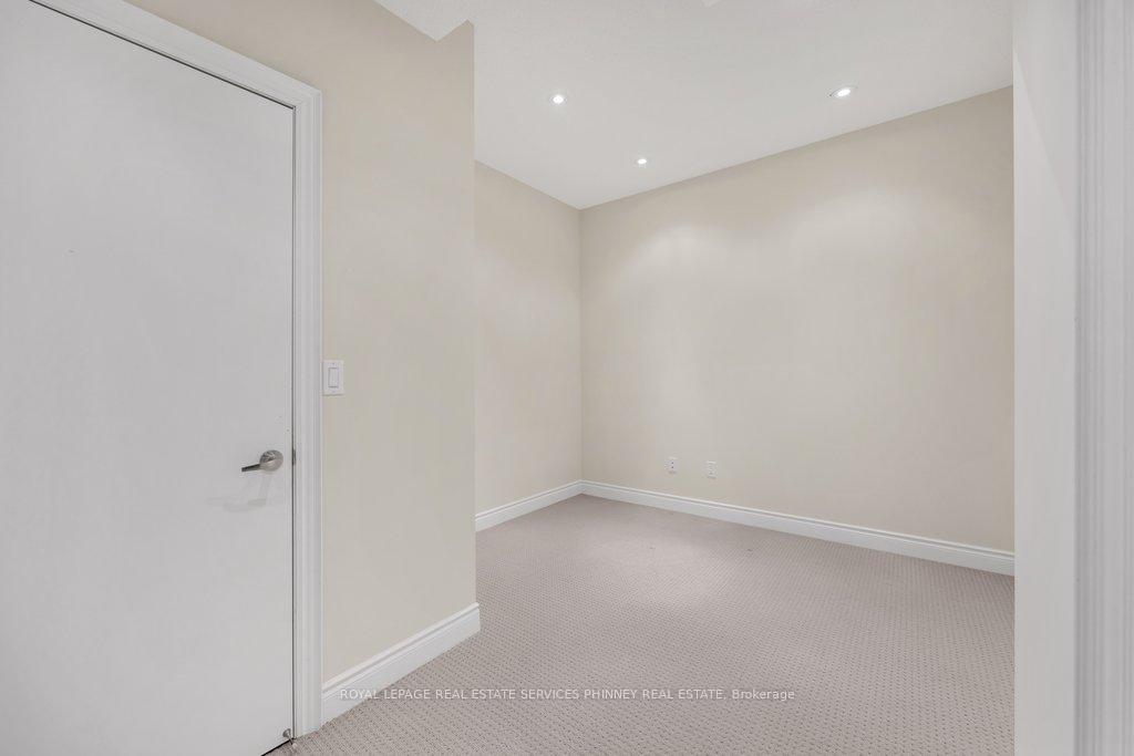 Photo 32 of 2444 Chateau Common, Oakville, Bronte Creek — HOMEH