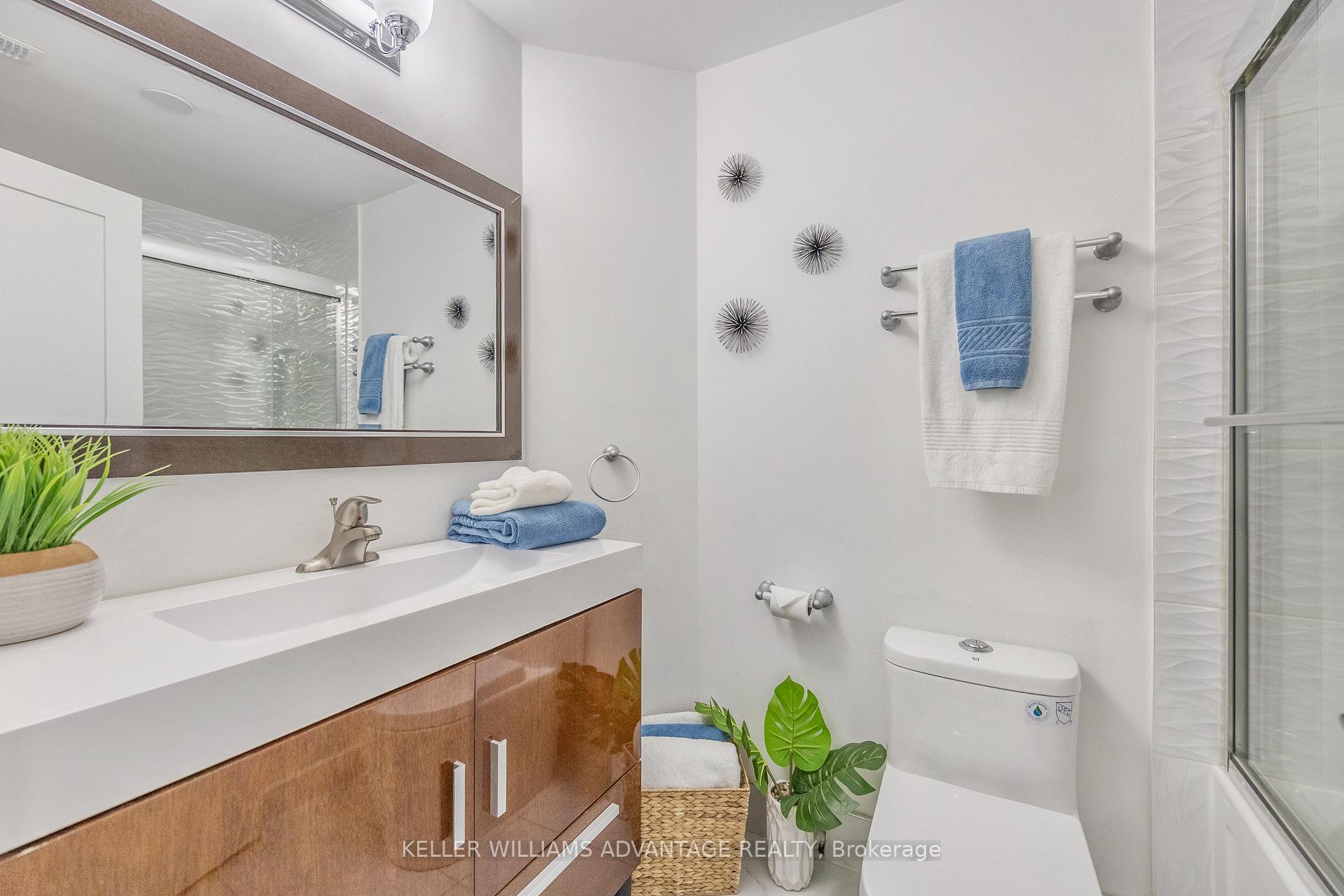 Photo 32 of 36 Lockwood Road, Toronto, The Beaches — HOMEH