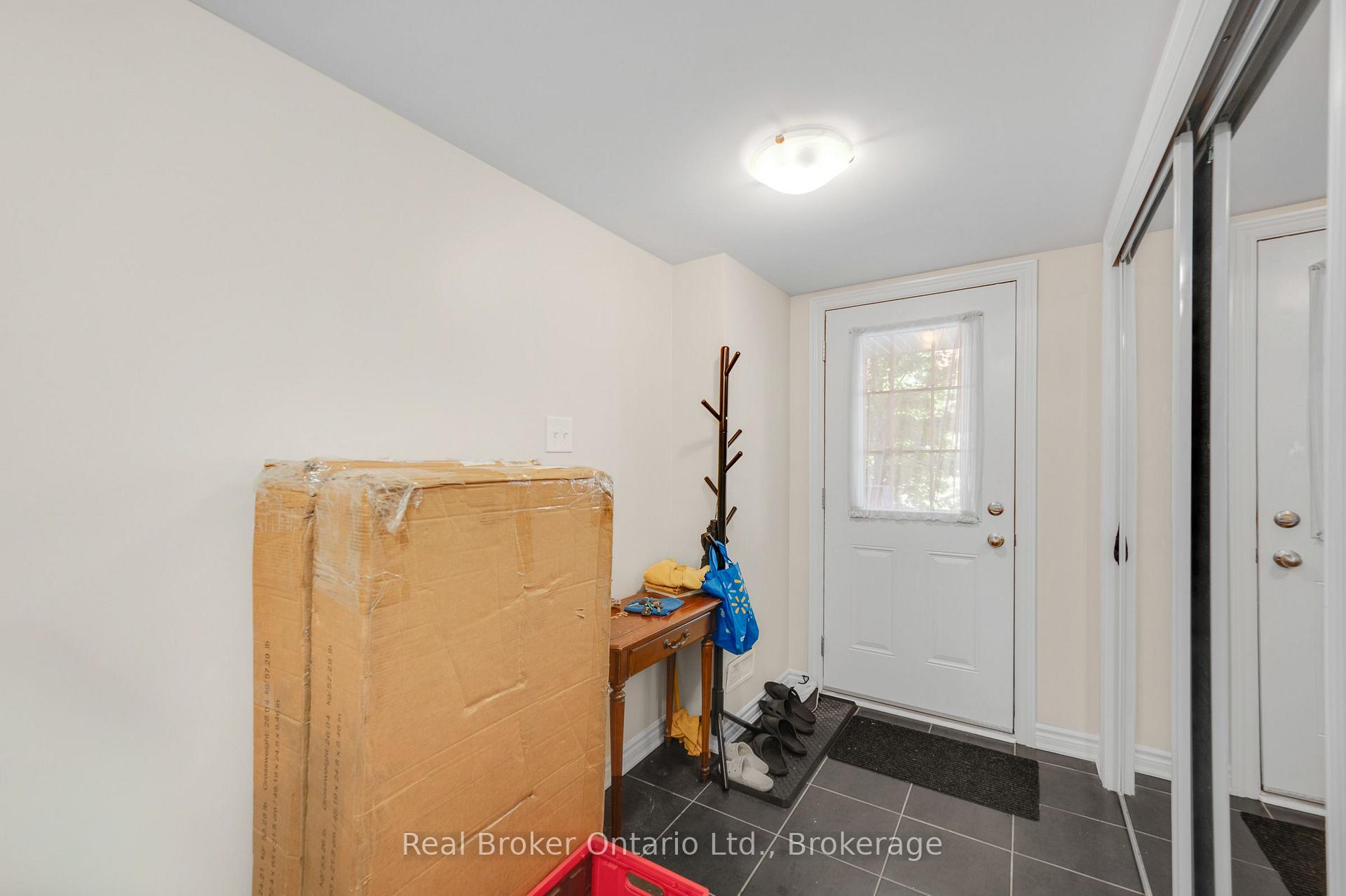 Photo 8 of Unit 80, 88 Decorso Drive, Guelph, Kortright East — HOMEH