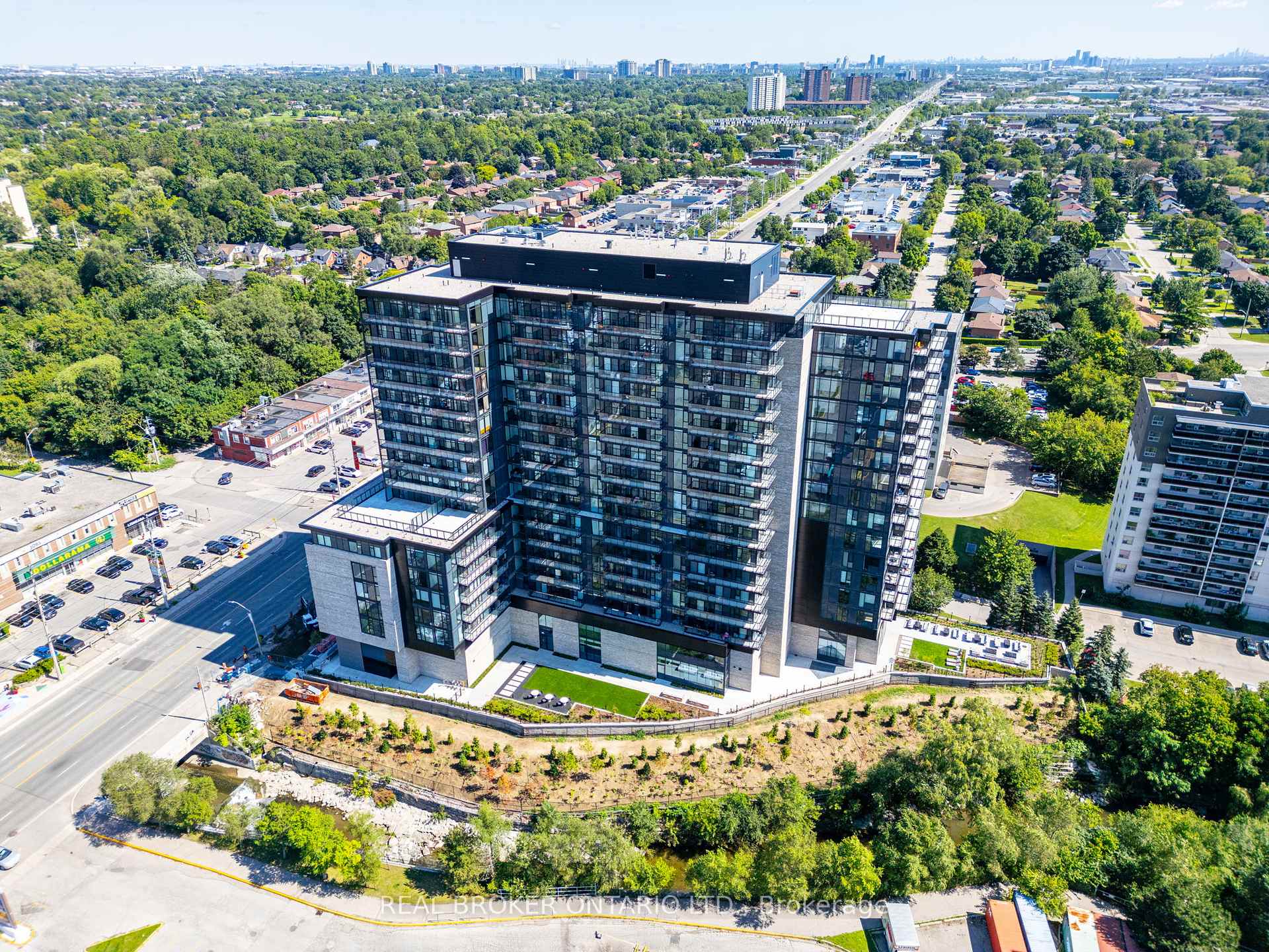 Photo 6 of Unit 1602, 86 Dundas Street E, Mississauga, Cooksville — HOMEH