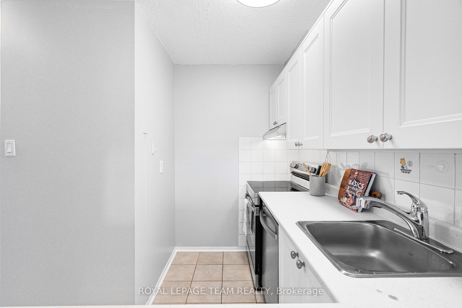 Photo 10 of Unit 301, 1180 Ohio Street, Ottawa, Billings Bridge — HOMEH