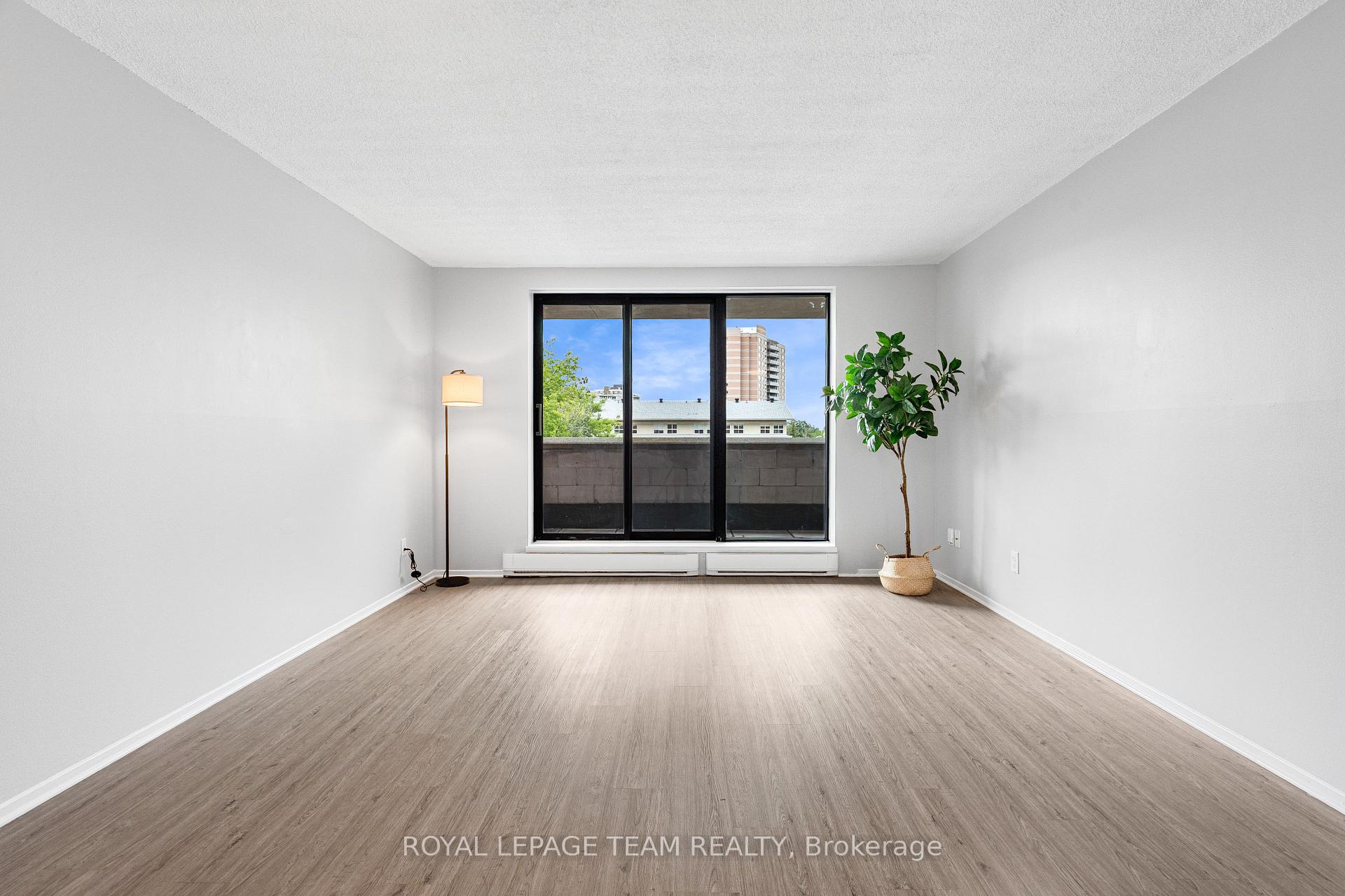 Photo 14 of Unit 301, 1180 Ohio Street, Ottawa, Billings Bridge — HOMEH