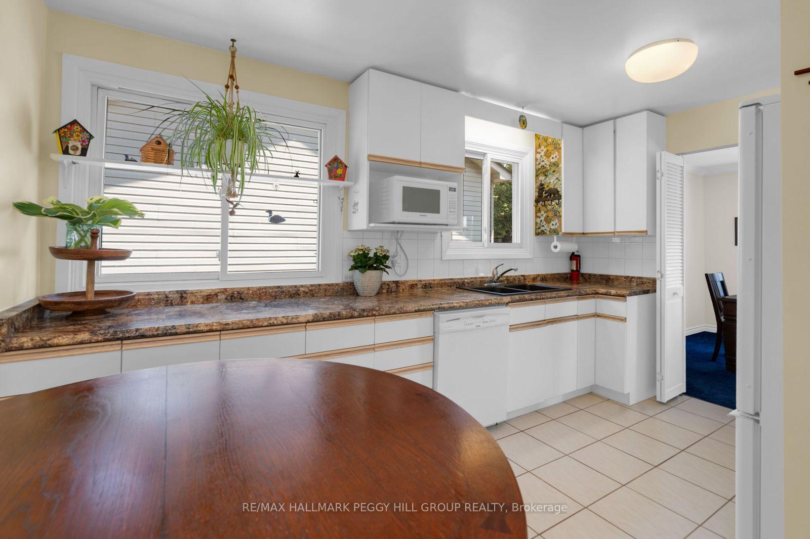 Photo 9 of 6 Oren Boulevard, Barrie, Sunnidale — HOMEH