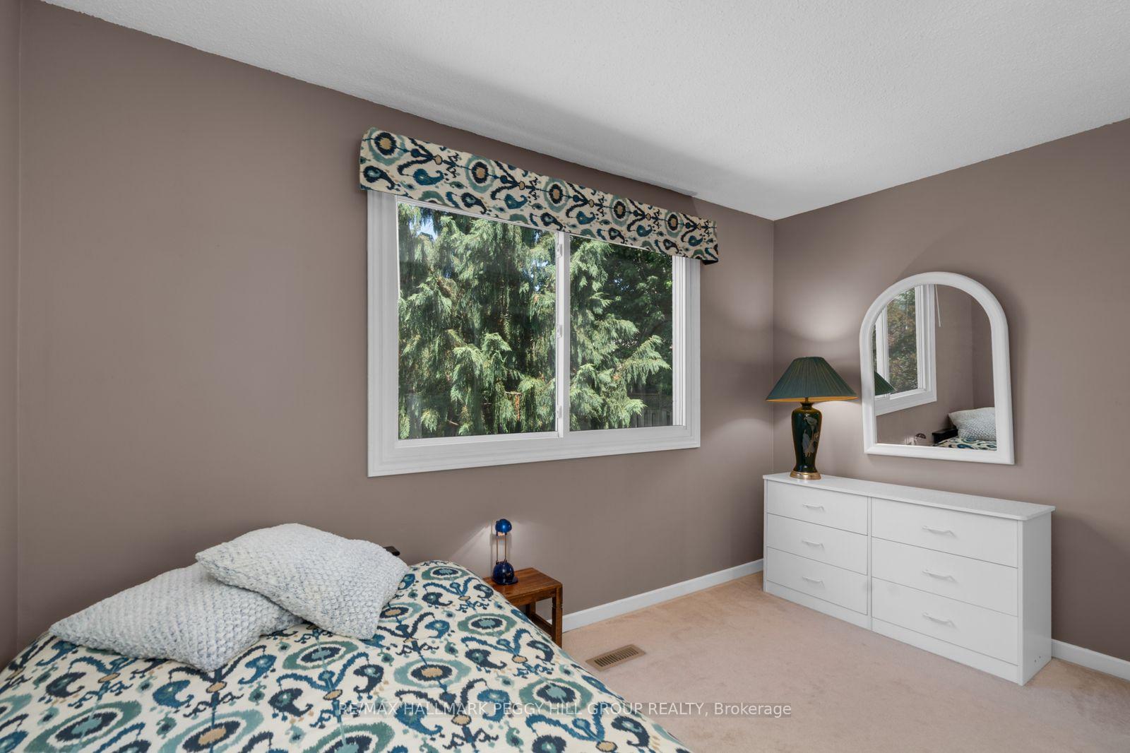 Photo 13 of 6 Oren Boulevard, Barrie, Sunnidale — HOMEH