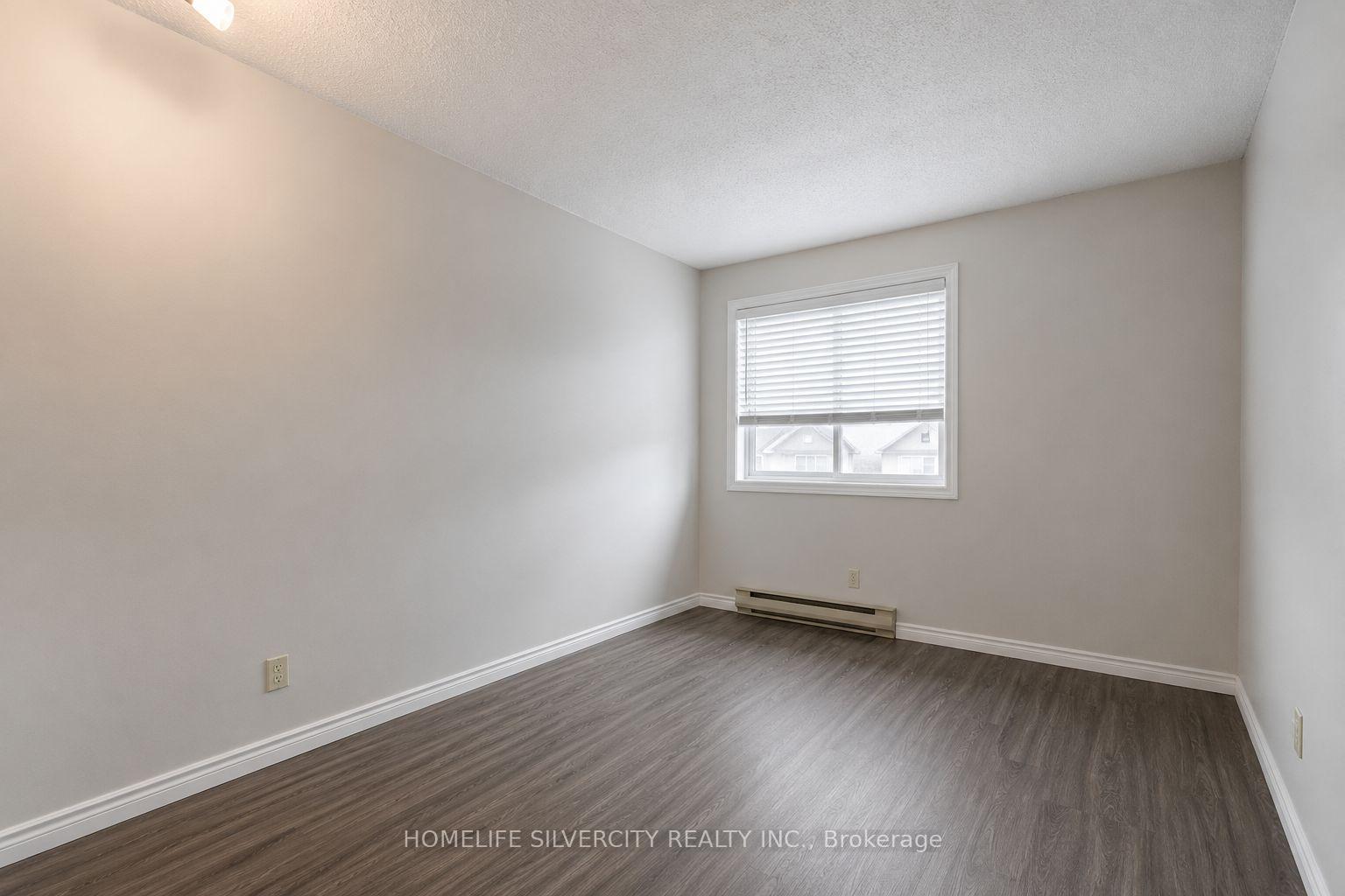 Photo 12 of Unit 303, 733 Deveron Crescent, London, South T — HOMEH