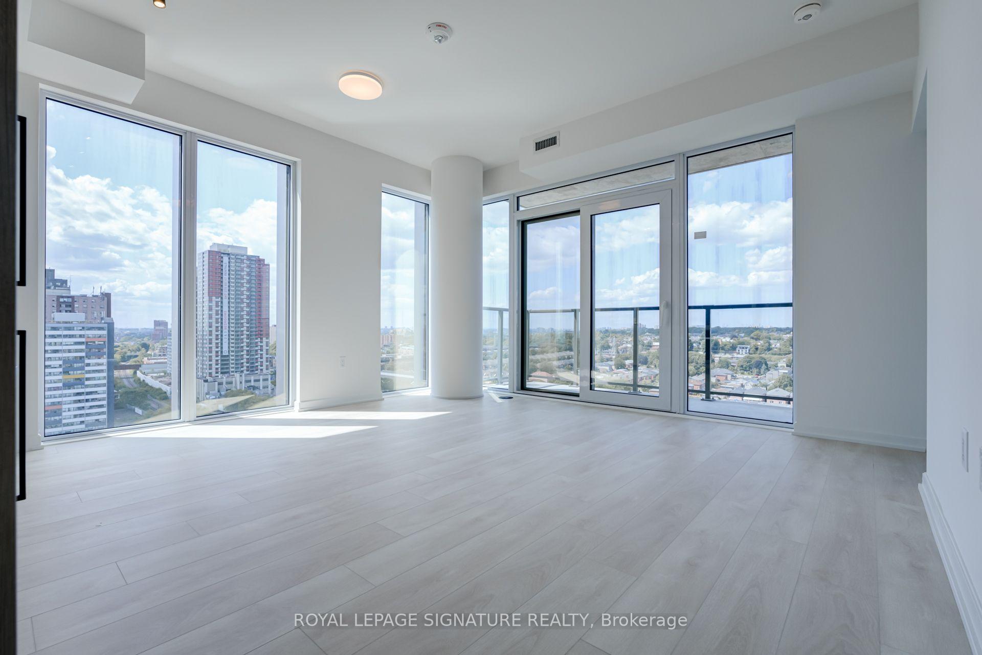 Front of Unit 1404, 1285 Dupont Street
