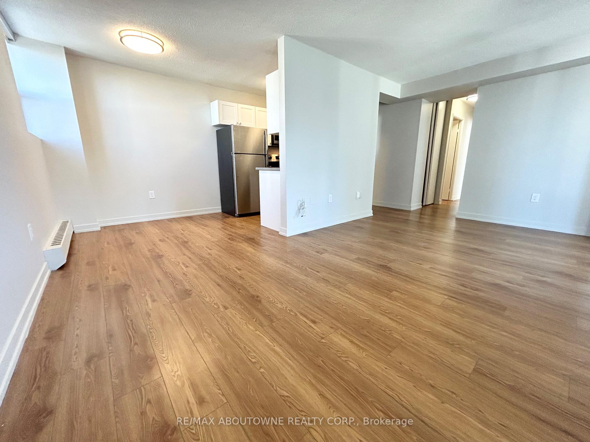 Photo 9 of Unit 902, 111 Market Street, Hamilton, Central — HOMEH