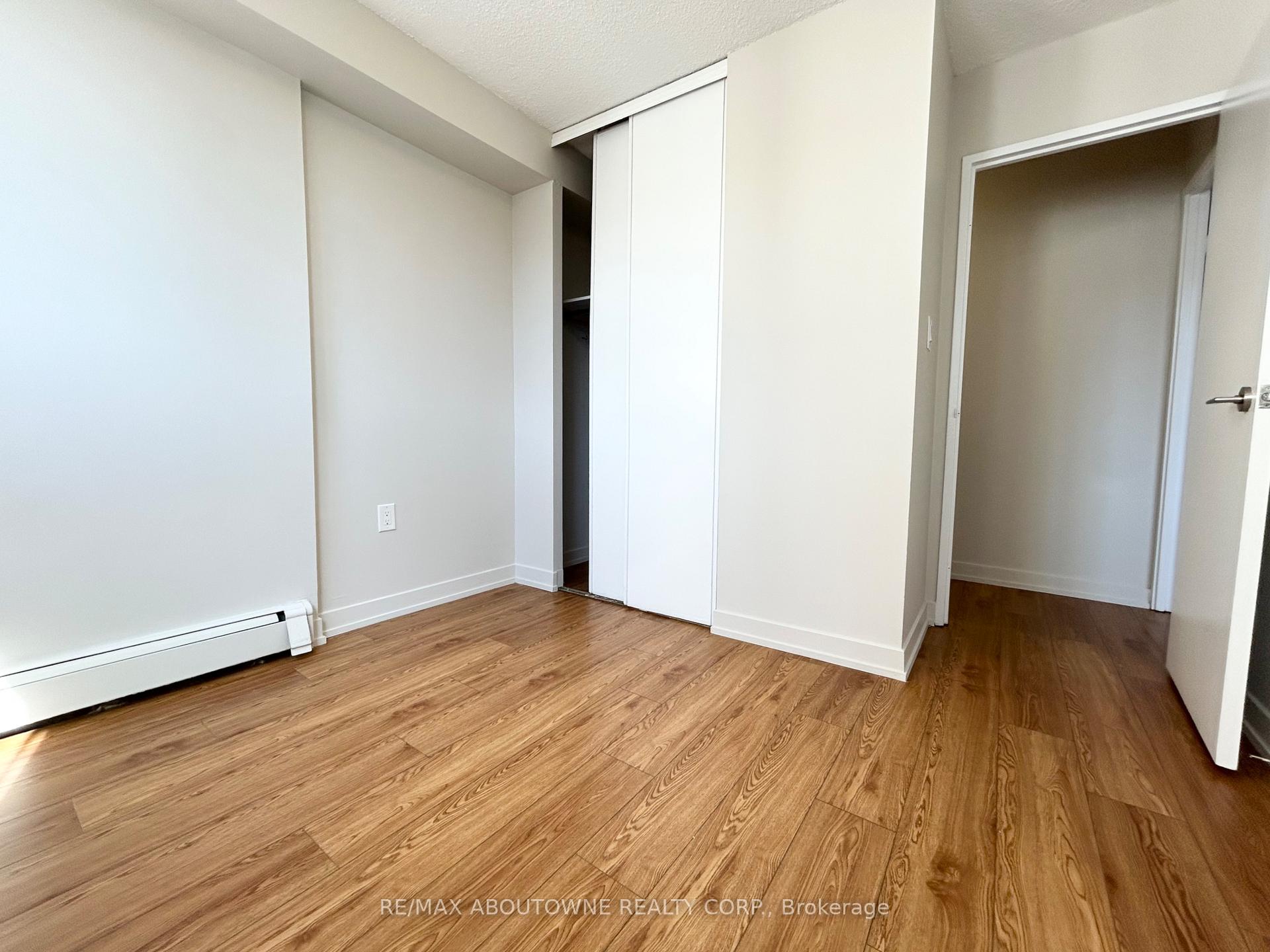 Photo 15 of Unit 902, 111 Market Street, Hamilton, Central — HOMEH