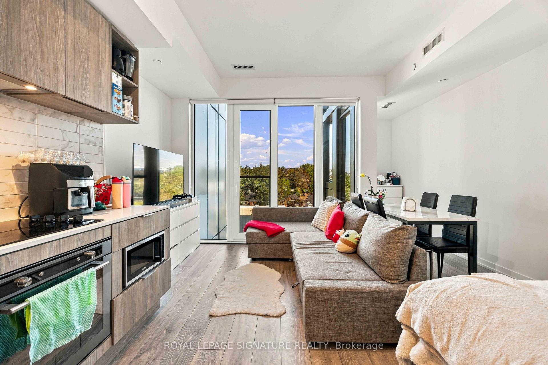 Photo 8 of Unit 817, 2020 Bathurst Street, Toronto, Humewood-Cedarvale — HOMEH