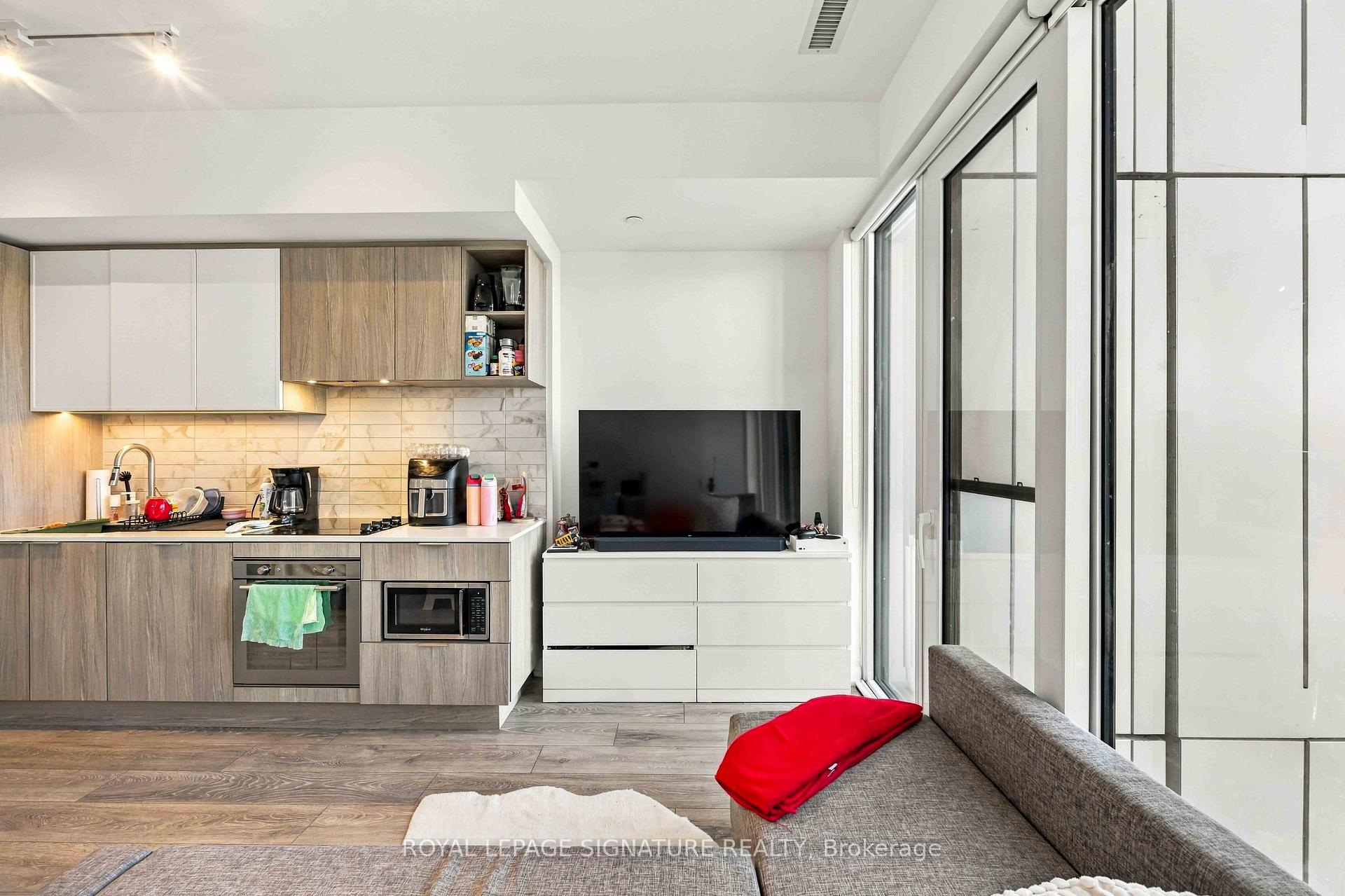 Photo 12 of Unit 817, 2020 Bathurst Street, Toronto, Humewood-Cedarvale — HOMEH