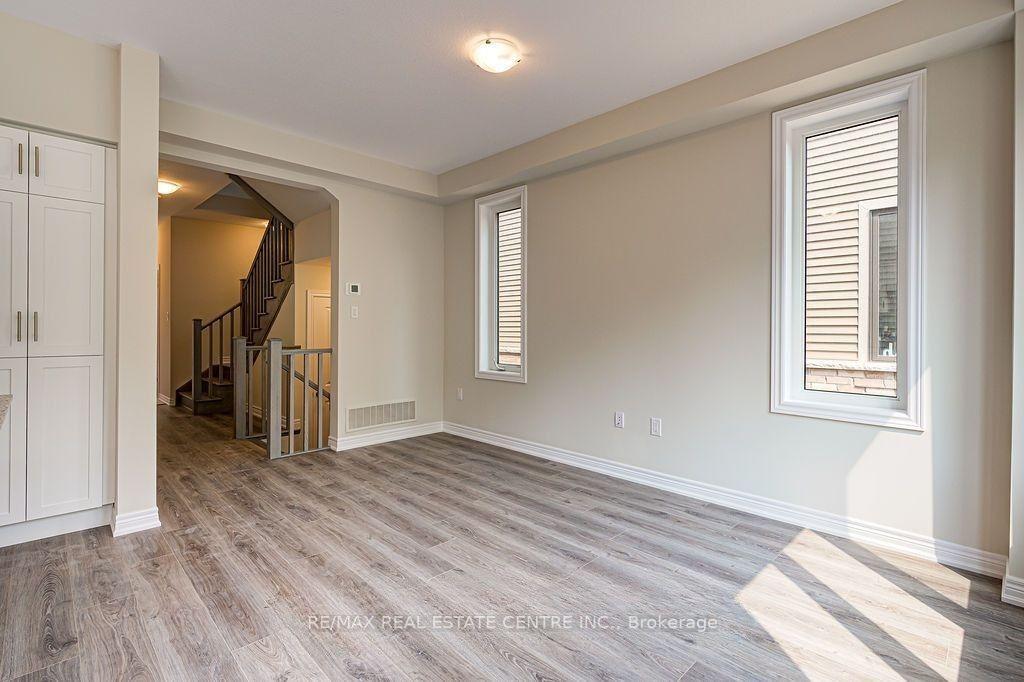 Photo 9 of Unit 49, 100 Hollywood Court, Cambridge, Greenway-Chaplin — HOMEH