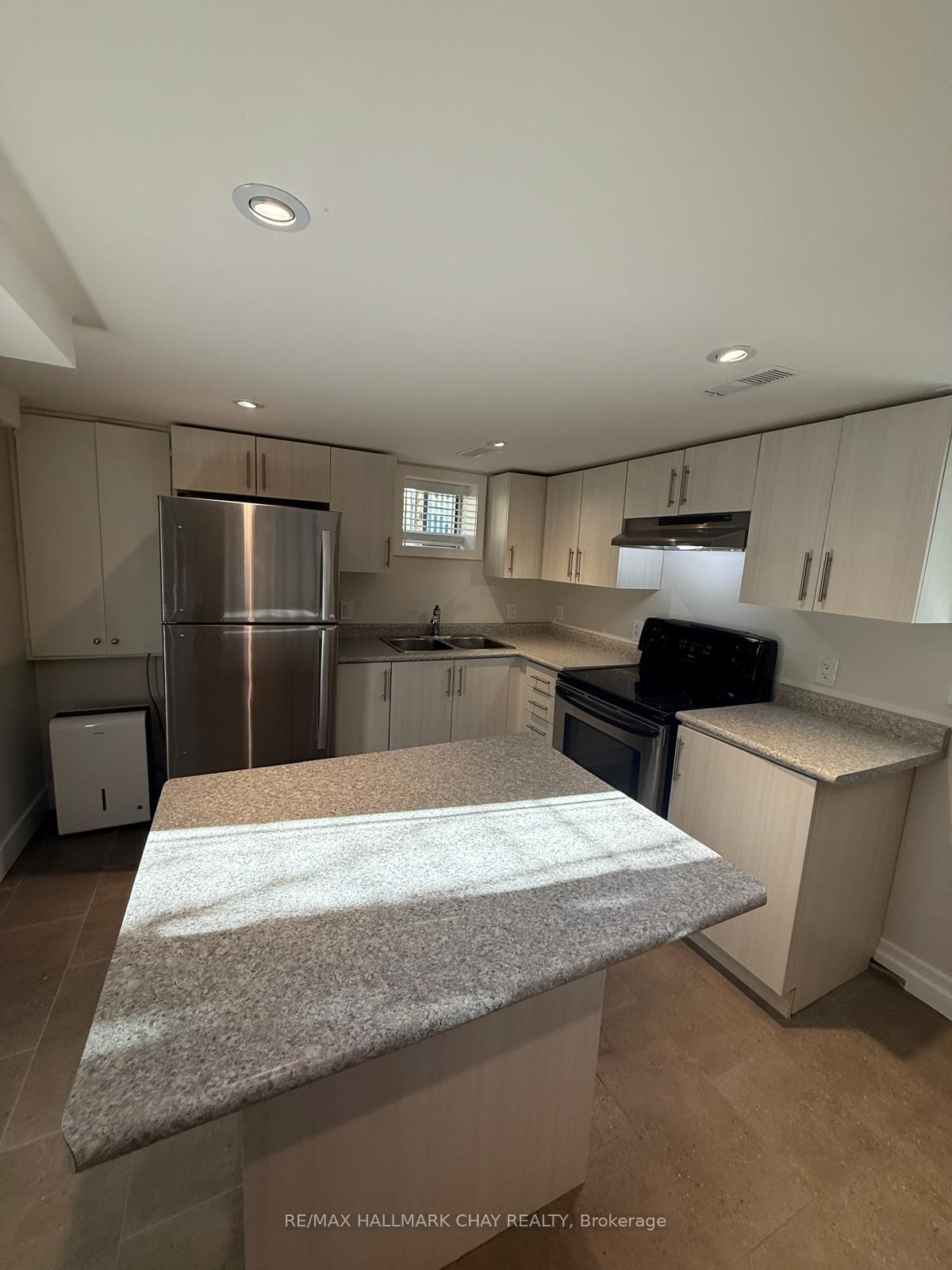 Photo 4 of 137 Clapperton Street, Barrie, Wellington — HOMEH