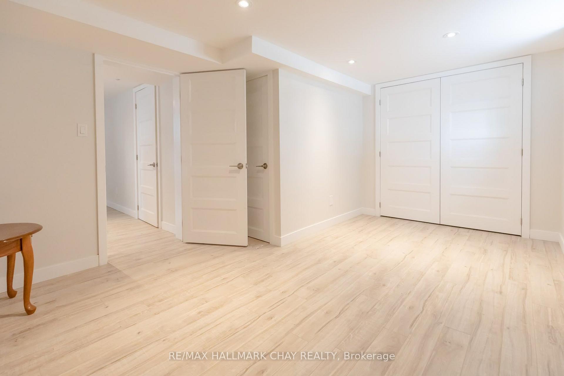 Photo 10 of 137 Clapperton Street, Barrie, Wellington — HOMEH
