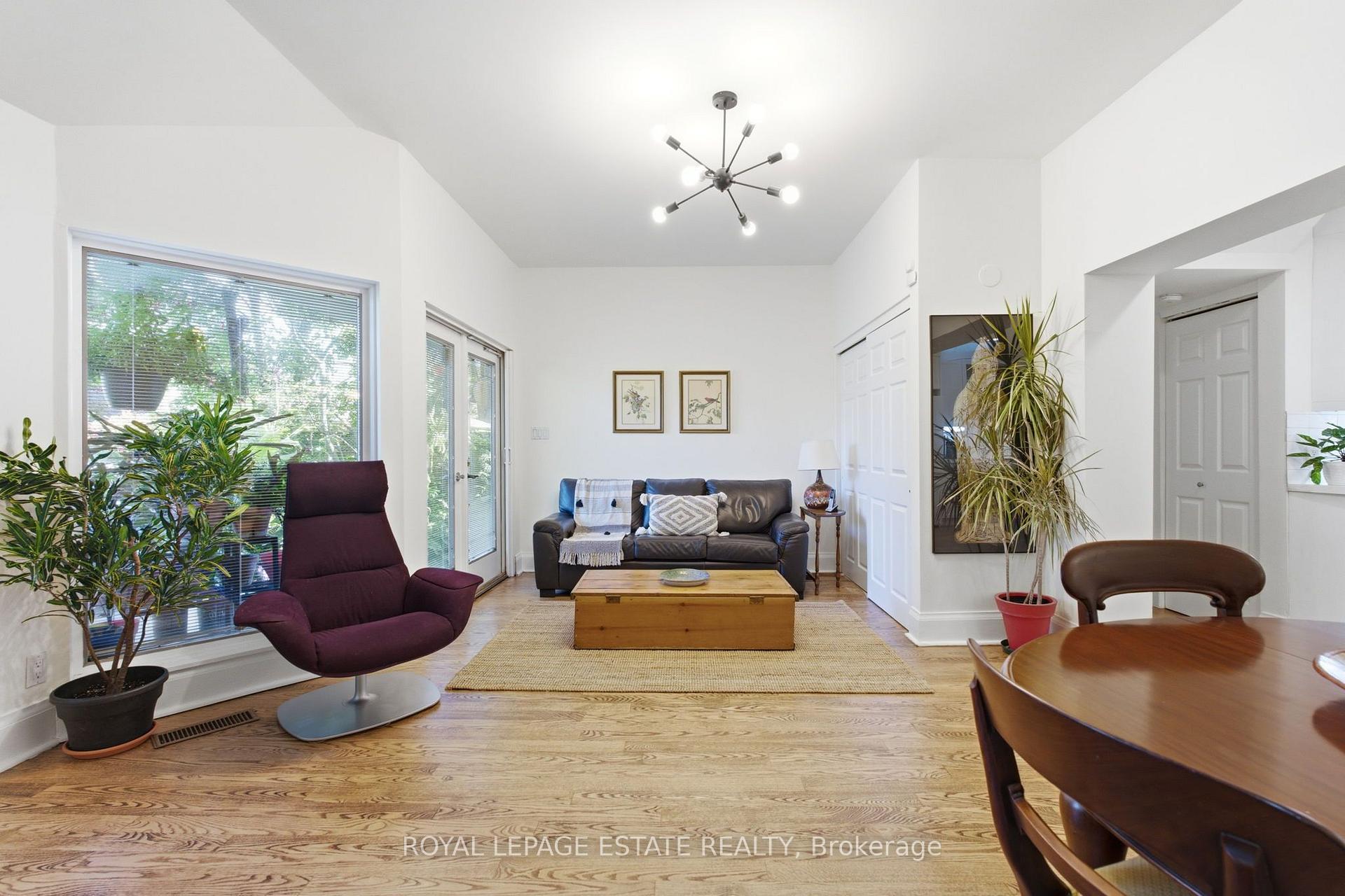 Photo 16 of 14 Lyall Avenue, Toronto, East End-Danforth — HOMEH