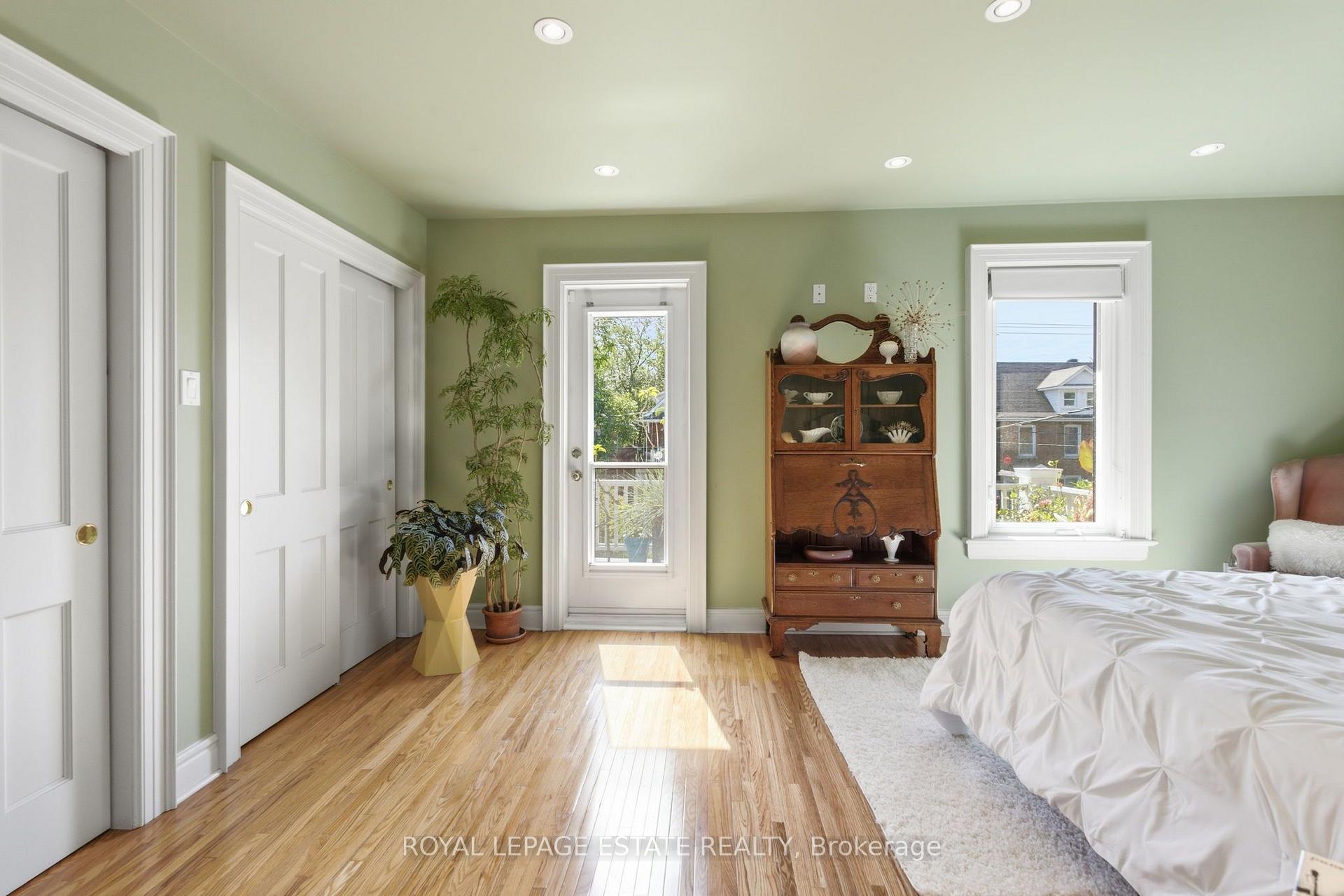 Photo 22 of 14 Lyall Avenue, Toronto, East End-Danforth — HOMEH