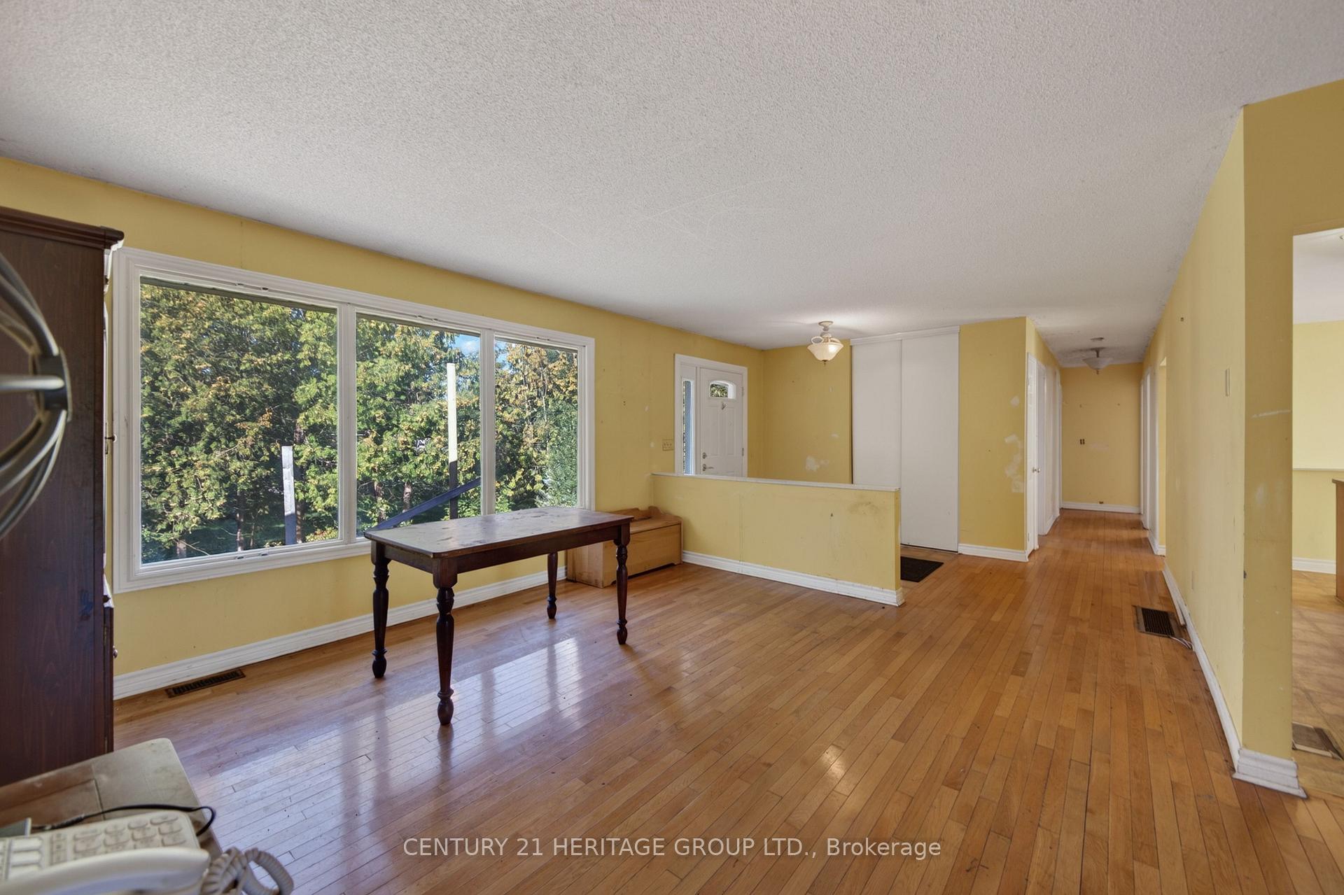 Photo 10 of 33 Minonen Road, Georgina, Baldwin — HOMEH