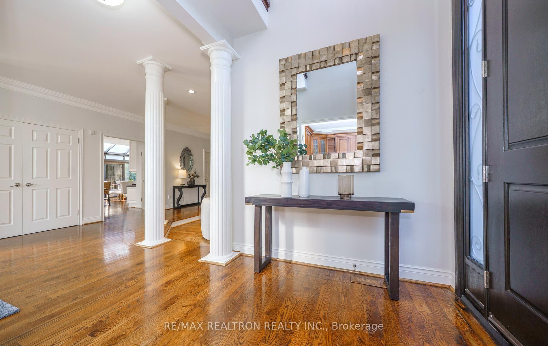 Photo 6 of 96 Markwood Lane, Vaughan, Crestwood-Springfarm-Yorkhill — HOMEH