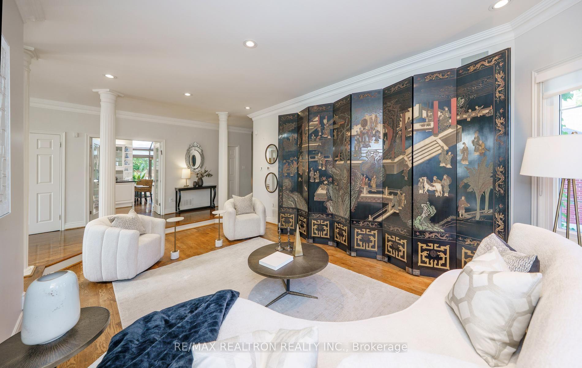 Photo 9 of 96 Markwood Lane, Vaughan, Crestwood-Springfarm-Yorkhill — HOMEH